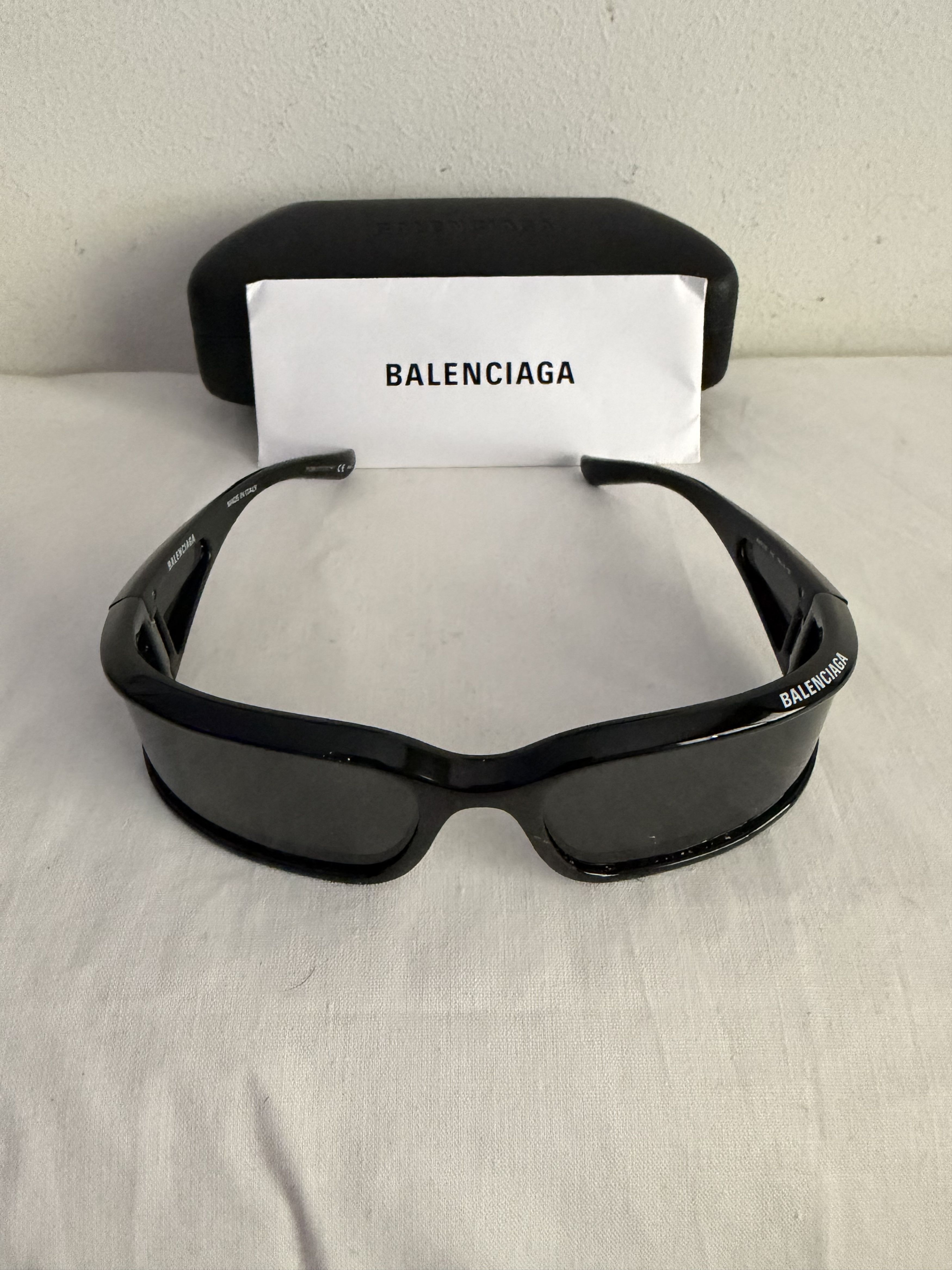 Balenciaga BB0123S Wrap Sunglasses (Color 001) Size ONE SIZE - 4 Thumbnail