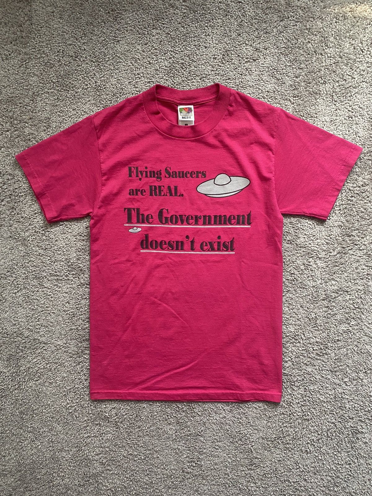 Vintage Vintage UFO Alien Tee Shirt Size US S / EU 44-46 / 1 - 1 Thumbnail