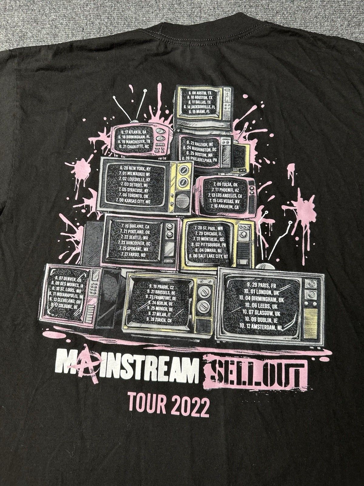Other Mens T-Shirt Machine Gun Kelly Mainstream Sellout 2022 Sz XL Size US XL / EU 56 / 4 - 4 Thumbnail
