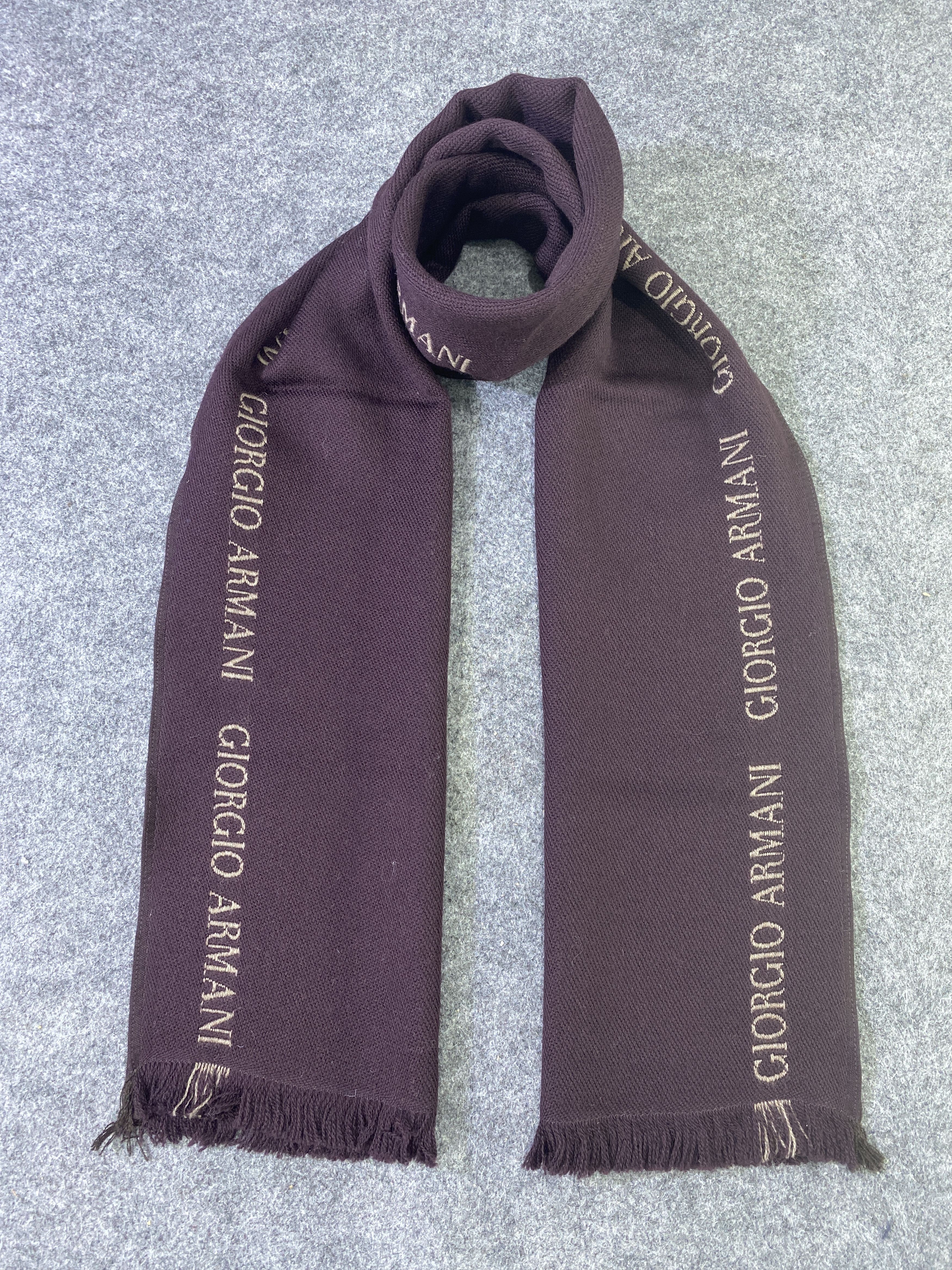 Giorgio Armani Giorgio Armani Scarf/Muffler/Neckwear -T795 Size ONE SIZE - 1 Thumbnail