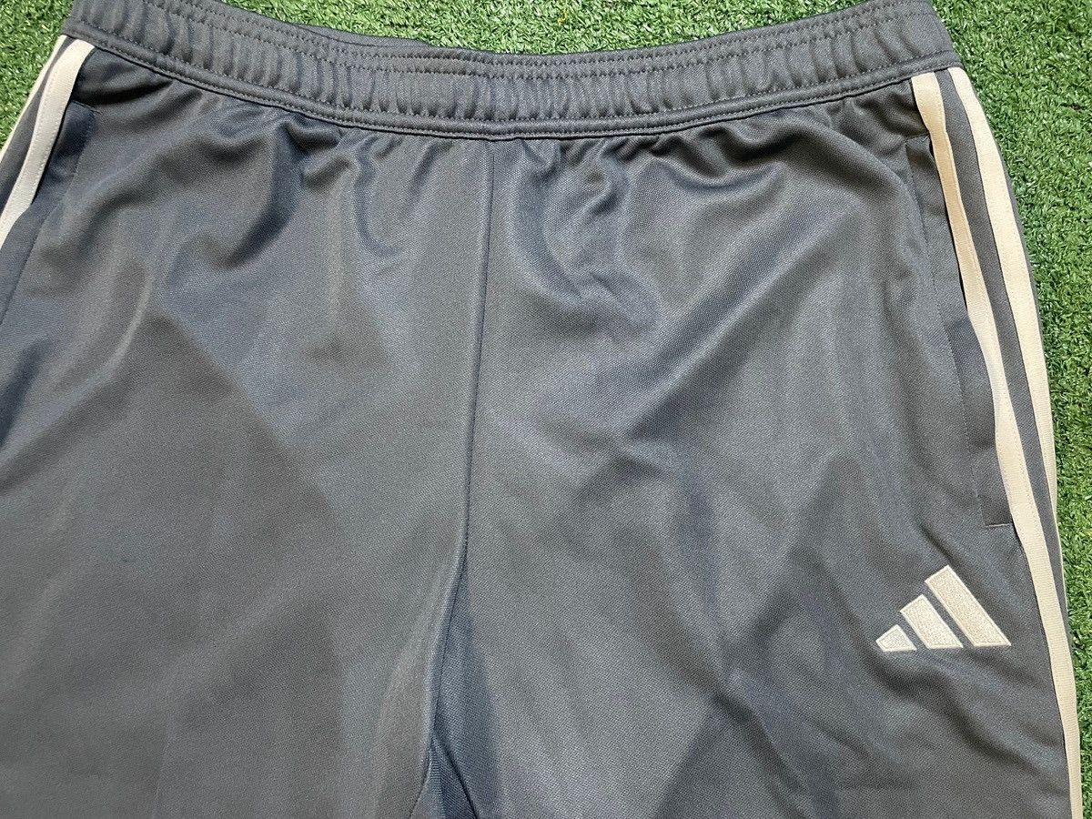 Adidas Adidas tiro 23 grey and white sweatpants Size US 32 / EU 48 - 3 Thumbnail