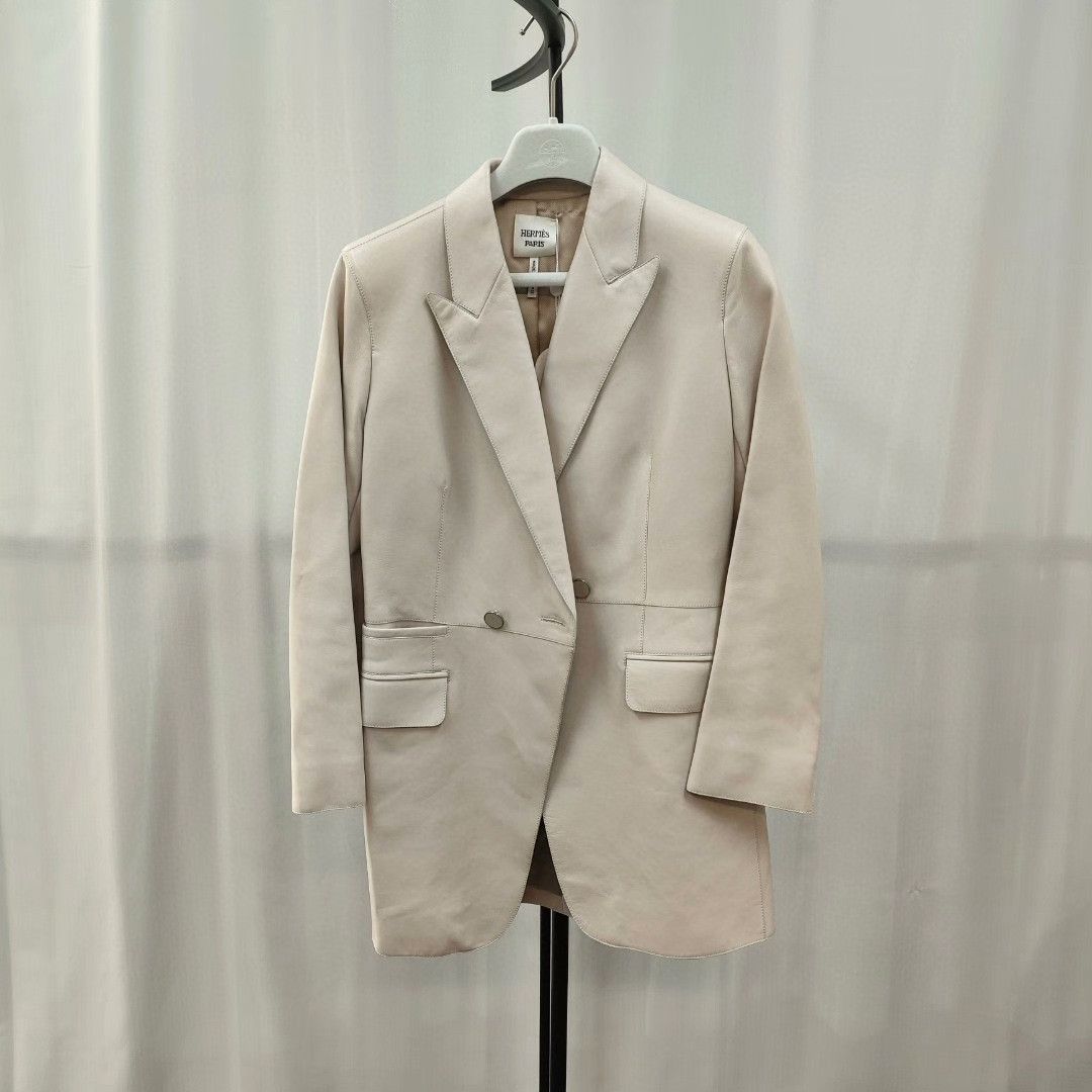 Hermes Hermes Formal Gray Jacket M Women Size M / US 6-8 / IT 42-44 - 1 Thumbnail
