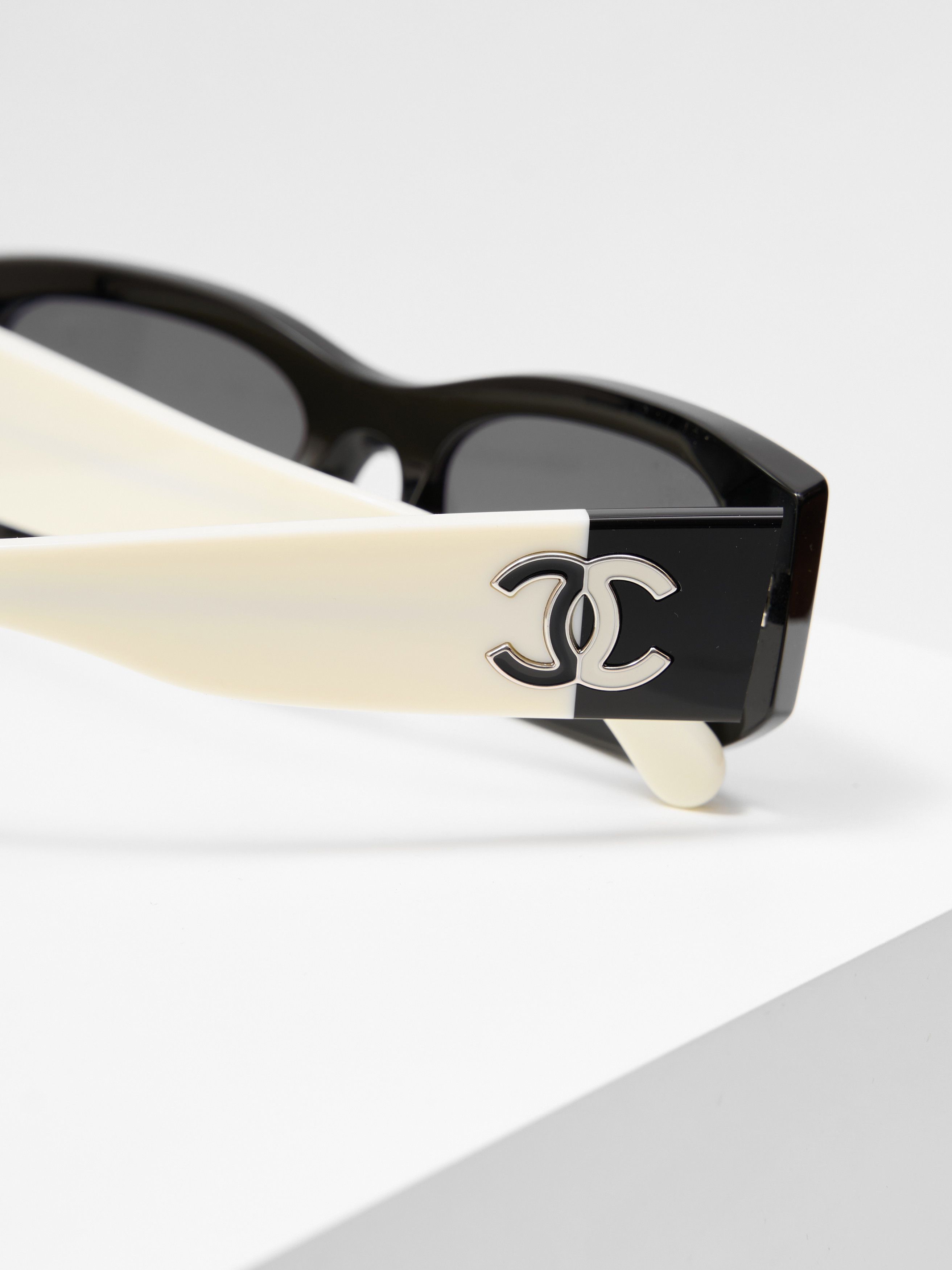 Chanel CHANEL 0CH5525 1656T8 Size ONE SIZE - 10 Thumbnail