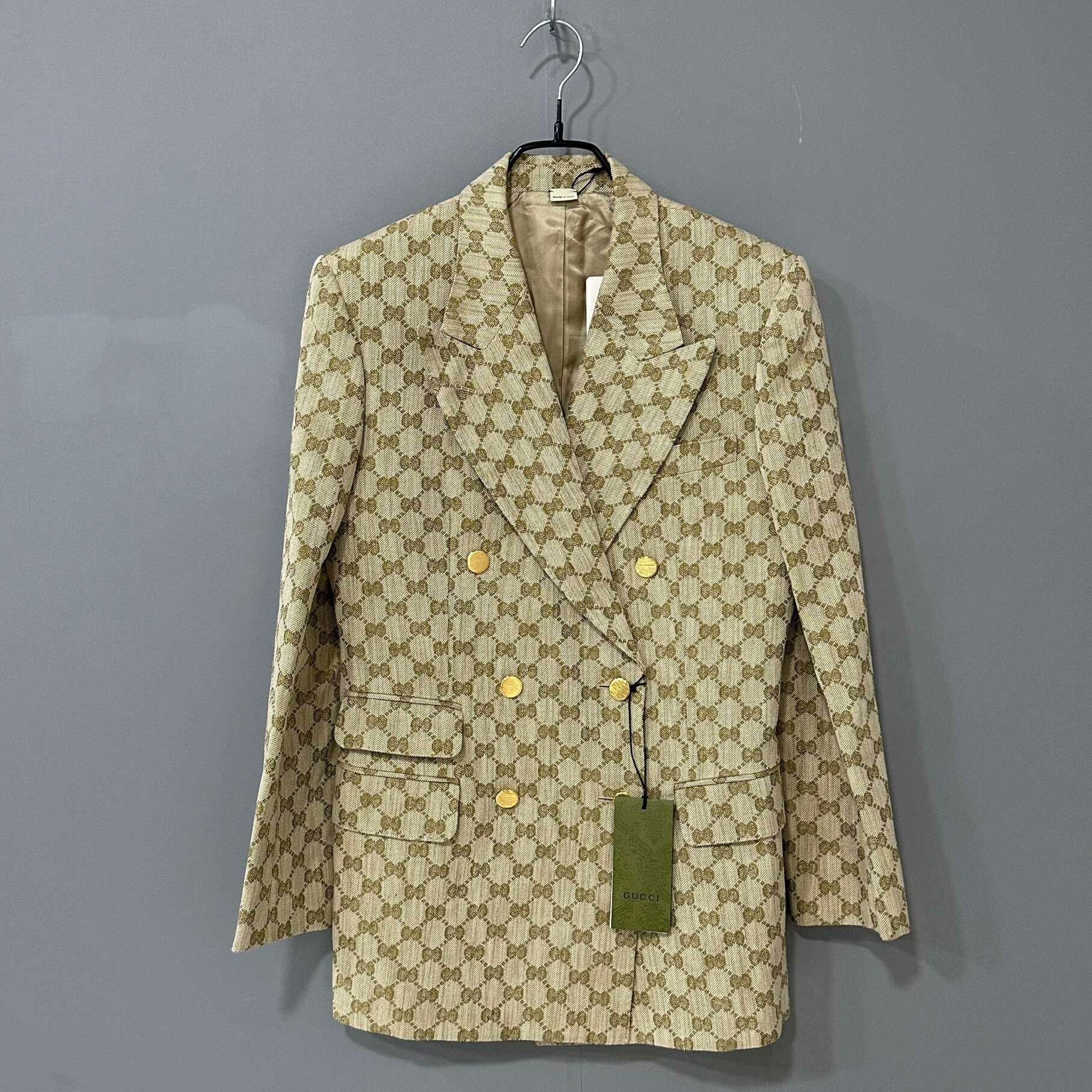 Gucci Gucci Formal Beige Jacket M Women Size M / US 6-8 / IT 42-44 - 1 Thumbnail