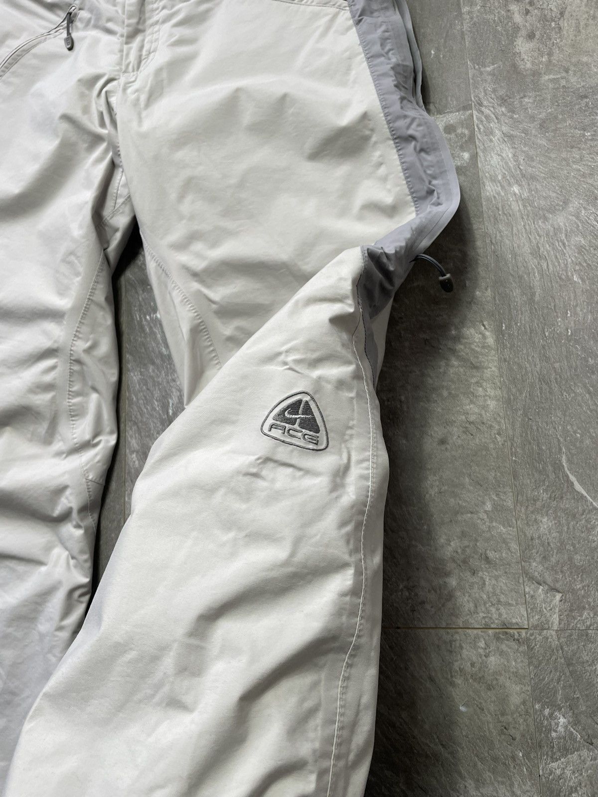 Nike ACG Vintage Nike ACG Ski Pants Snowboard Y2K Storm Fit 00s Size 28" / US 6 / IT 42 - 4 Thumbnail