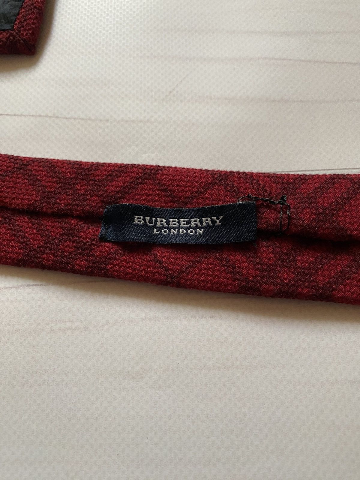 Burberry Vintage Burberry checked cachemire and silk tie Size ONE SIZE - 2 Thumbnail