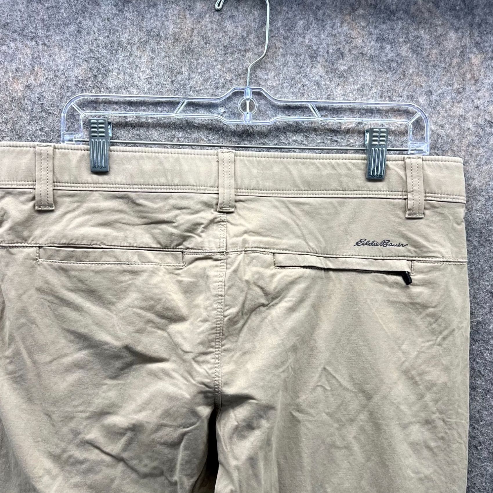 Eddie Bauer Eddie Bauer Pants Men 34x30 Adult Khaki Tan Beige Cotton Nylon Hiking Outdoors Chino Regular Straight Front Pockets Size US 34 / EU 50 - 6 Thumbnail