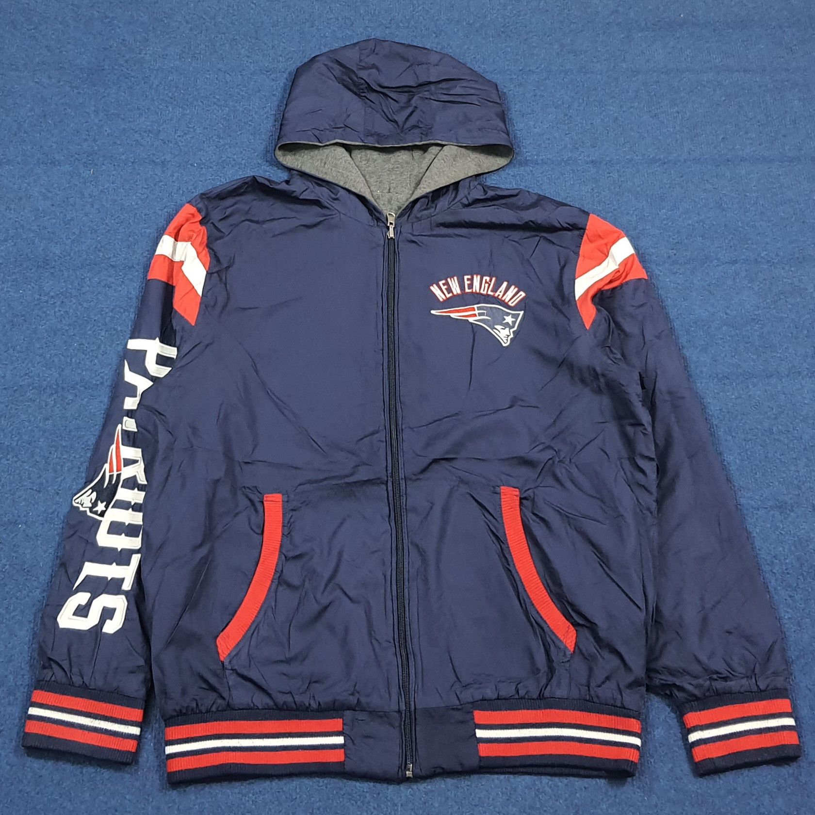NFL Vintage New England Patriots Reversible Jacket Hoodie C288N2 Size US XL / EU 56 / 4 - 1 Thumbnail