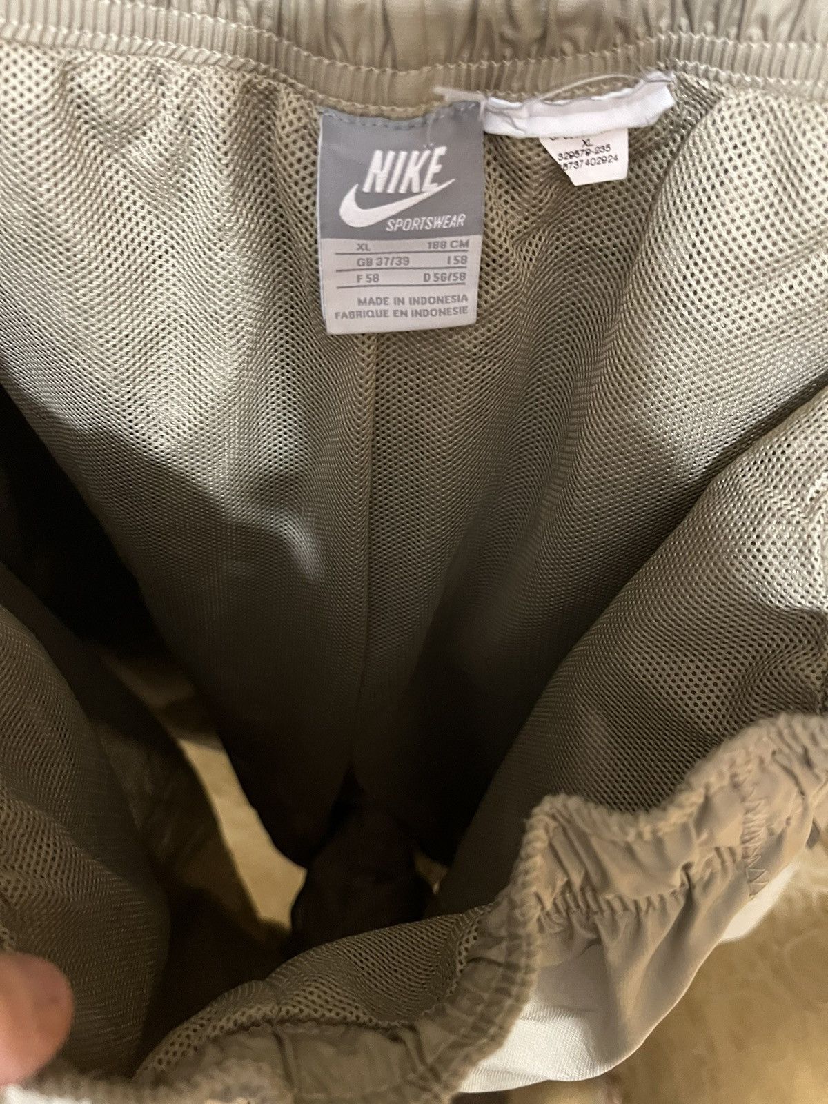 Other Vintage NIKE Nylon Cargo shorts y2k Size US 36 / EU 52 - 11 Thumbnail