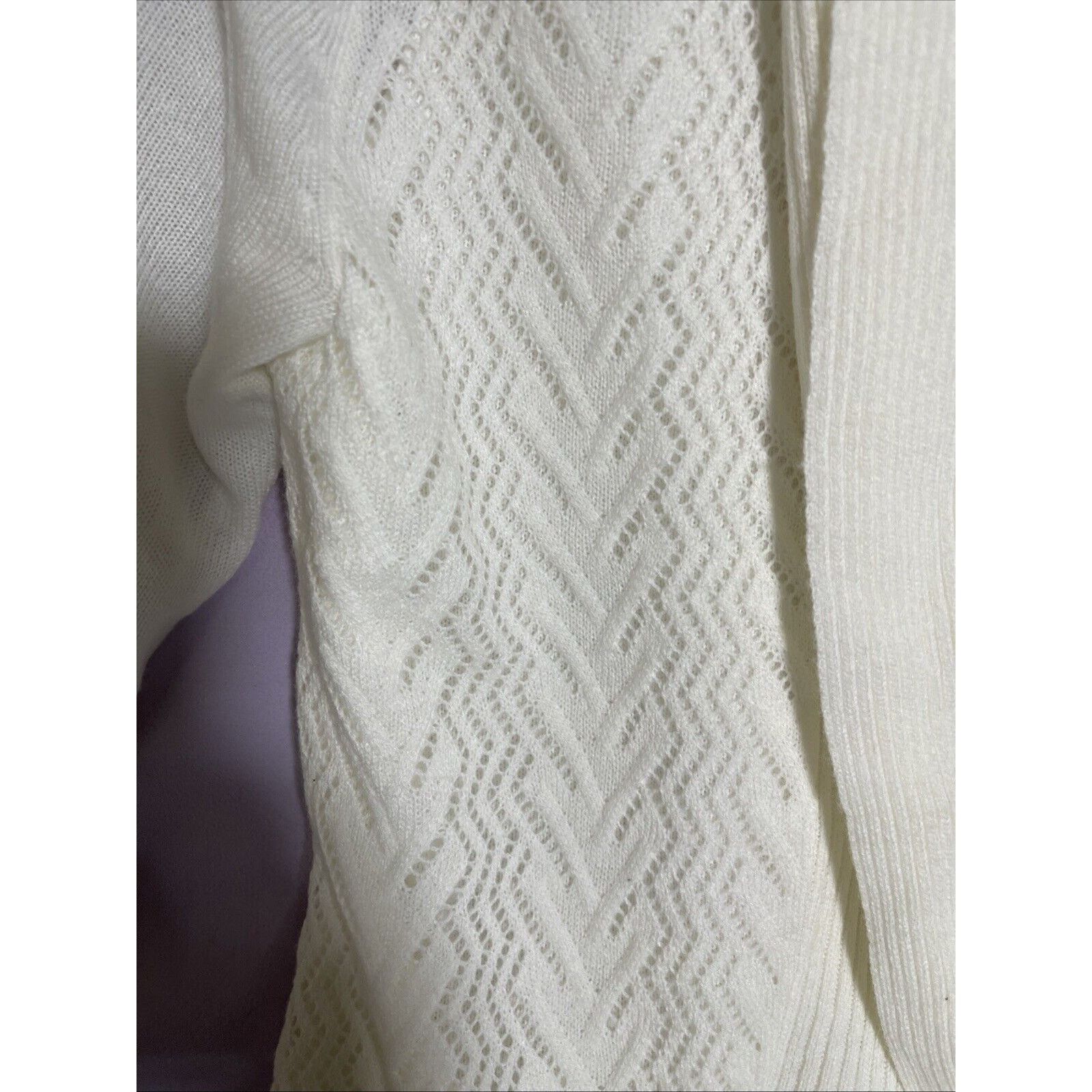 Croft & Barrow Croft and Barrow 1Piece Faux Cardigan and Tank Sweater - EUC Size M / US 6-8 / IT 42-44 - 4 Thumbnail