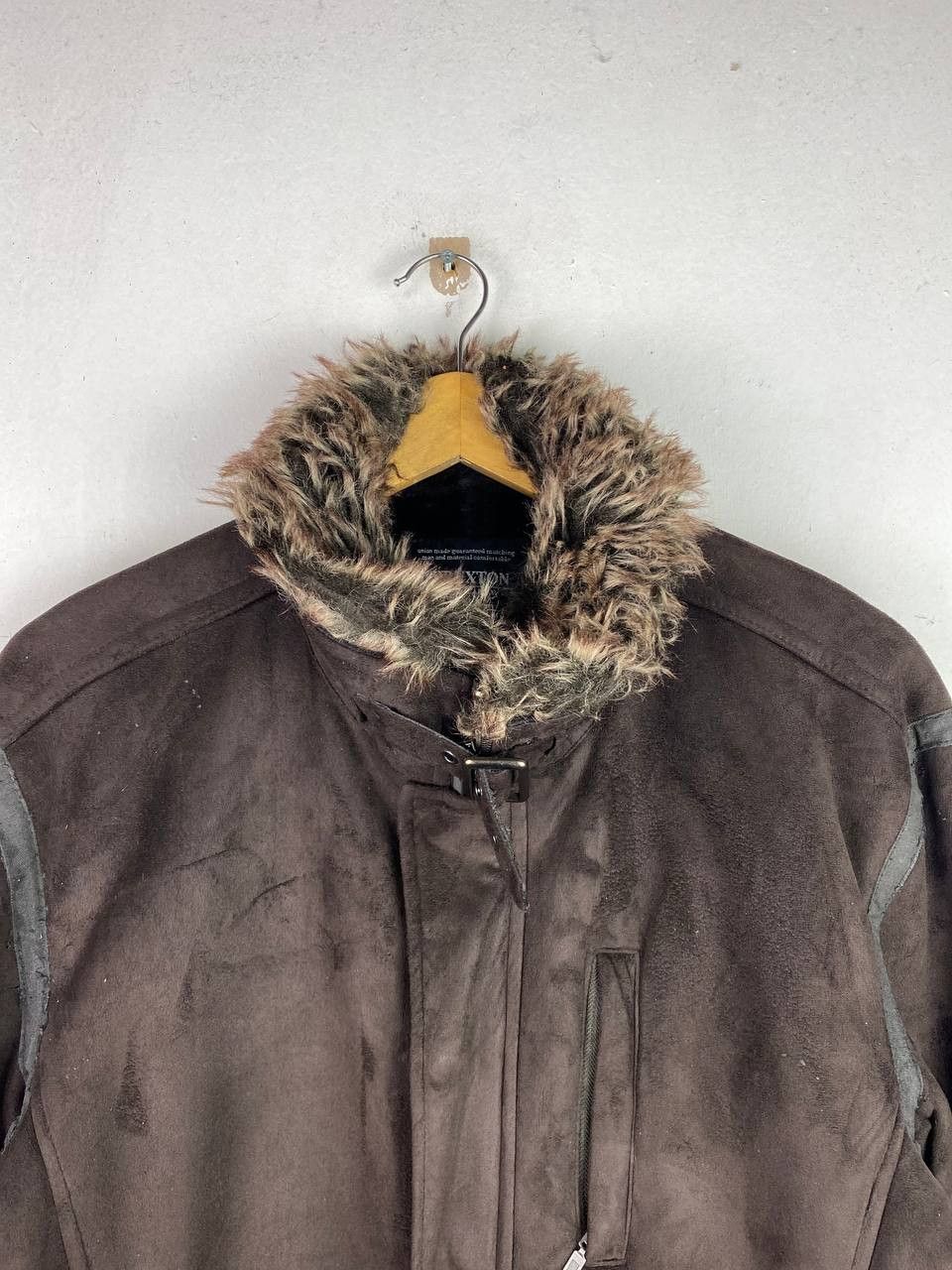 Japanese Brand thruxton japanese brands faux fur jacket very nice design Size US L / EU 52-54 / 3 - 2 Thumbnail