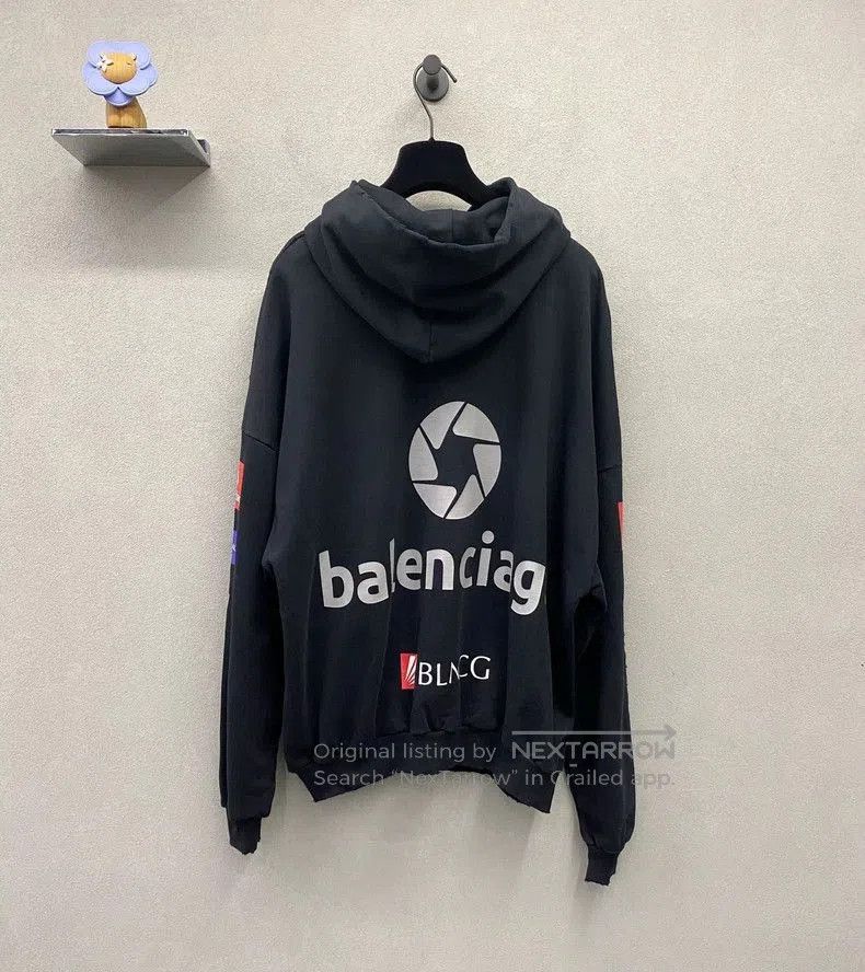 Balenciaga Balenciaga FW23 Logo Print Hoodie. Size US M / EU 48-50 / 2 - 2 Thumbnail