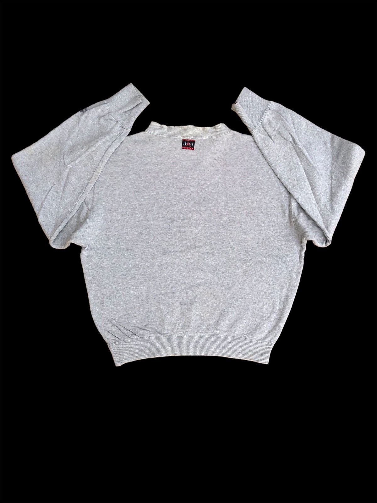 Nike × Vintage Vintage NIKE Air Jordan Embriodery Big Logo Design Crewneck Size US L / EU 52-54 / 3 - 2 Thumbnail