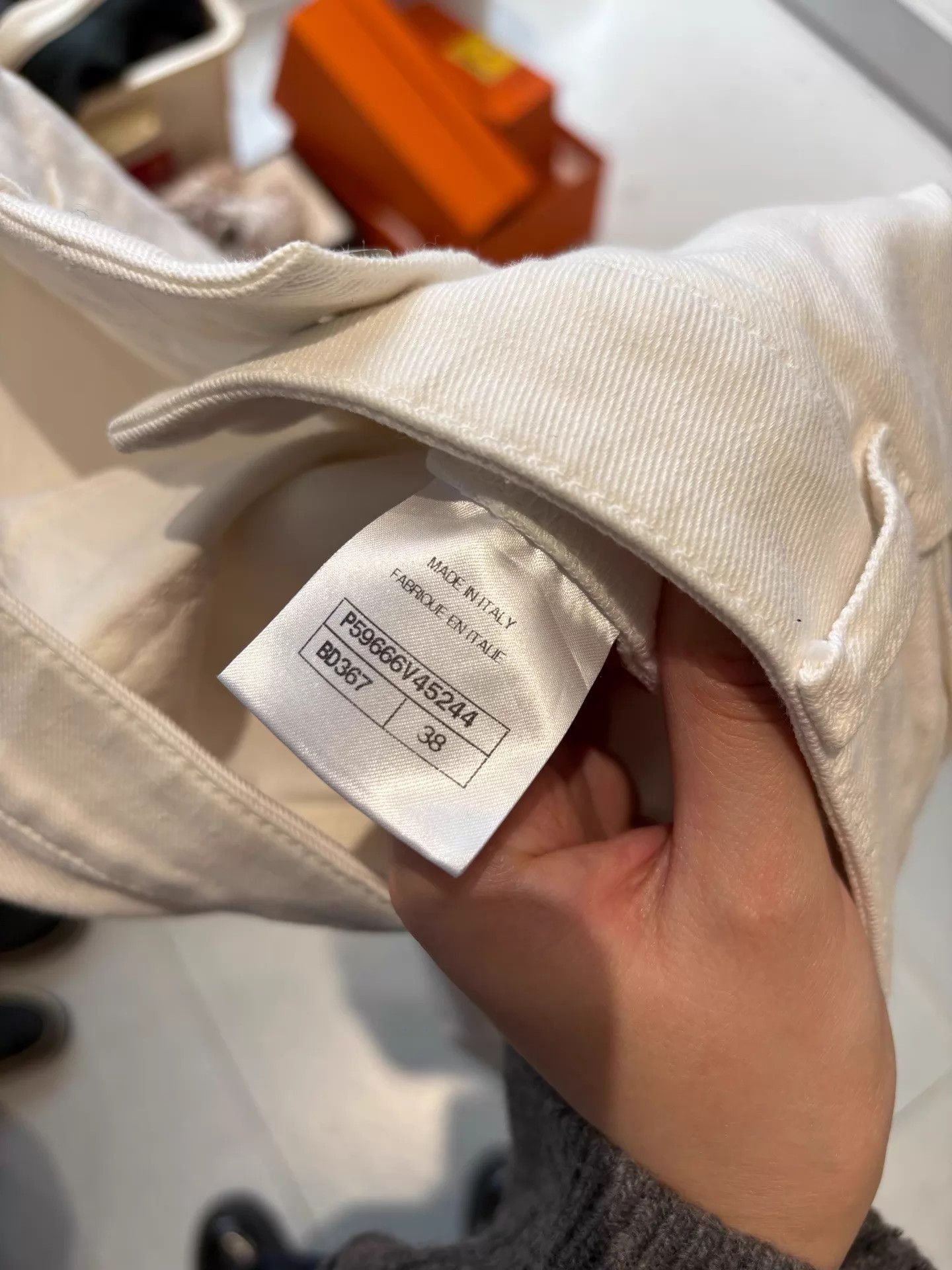 Chanel CHANEL Low Waist White Jeans 38 Mint Size 27" / US 4 / IT 40 - 6 Thumbnail