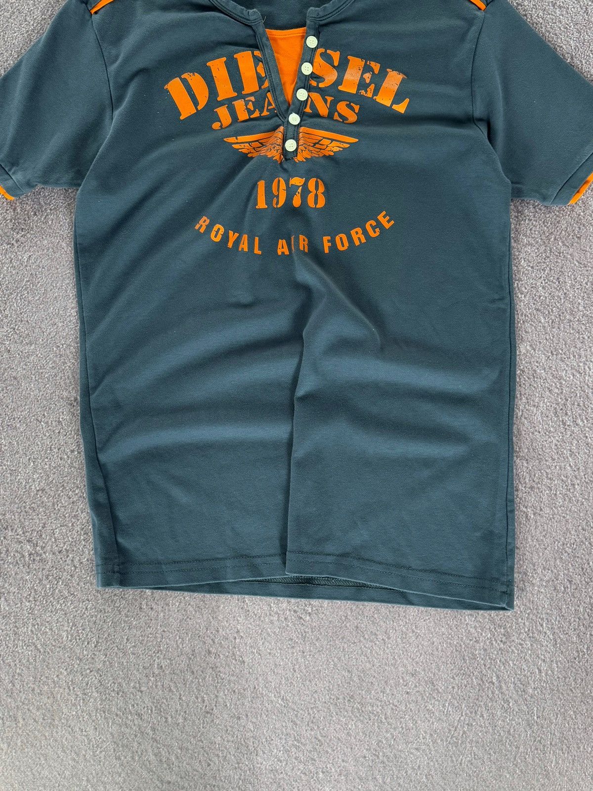 Diesel Diesel Spell Out Logo Y2K Graphic 00s T-Shirt Size US XL / EU 56 / 4 - 3 Thumbnail