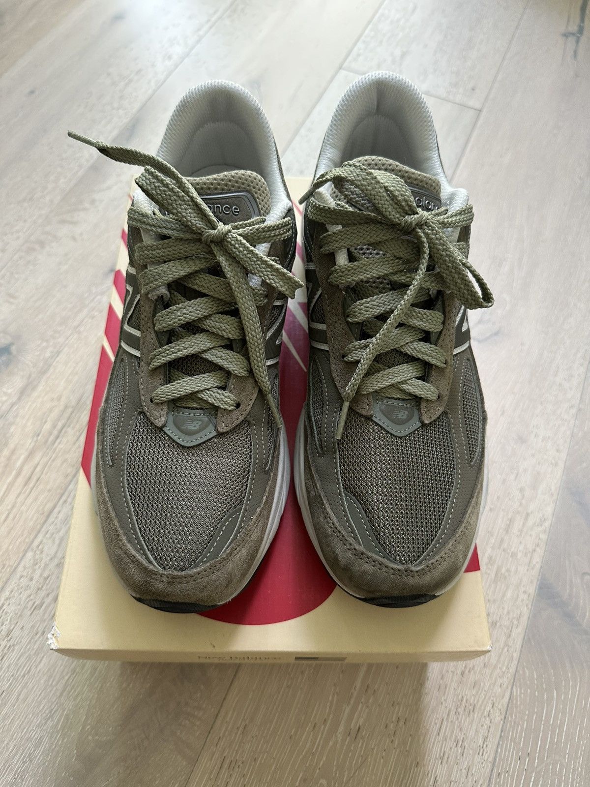 New Balance New Balance 990v6 - Olive Size US 9.5 / EU 42-43 - 2 Thumbnail
