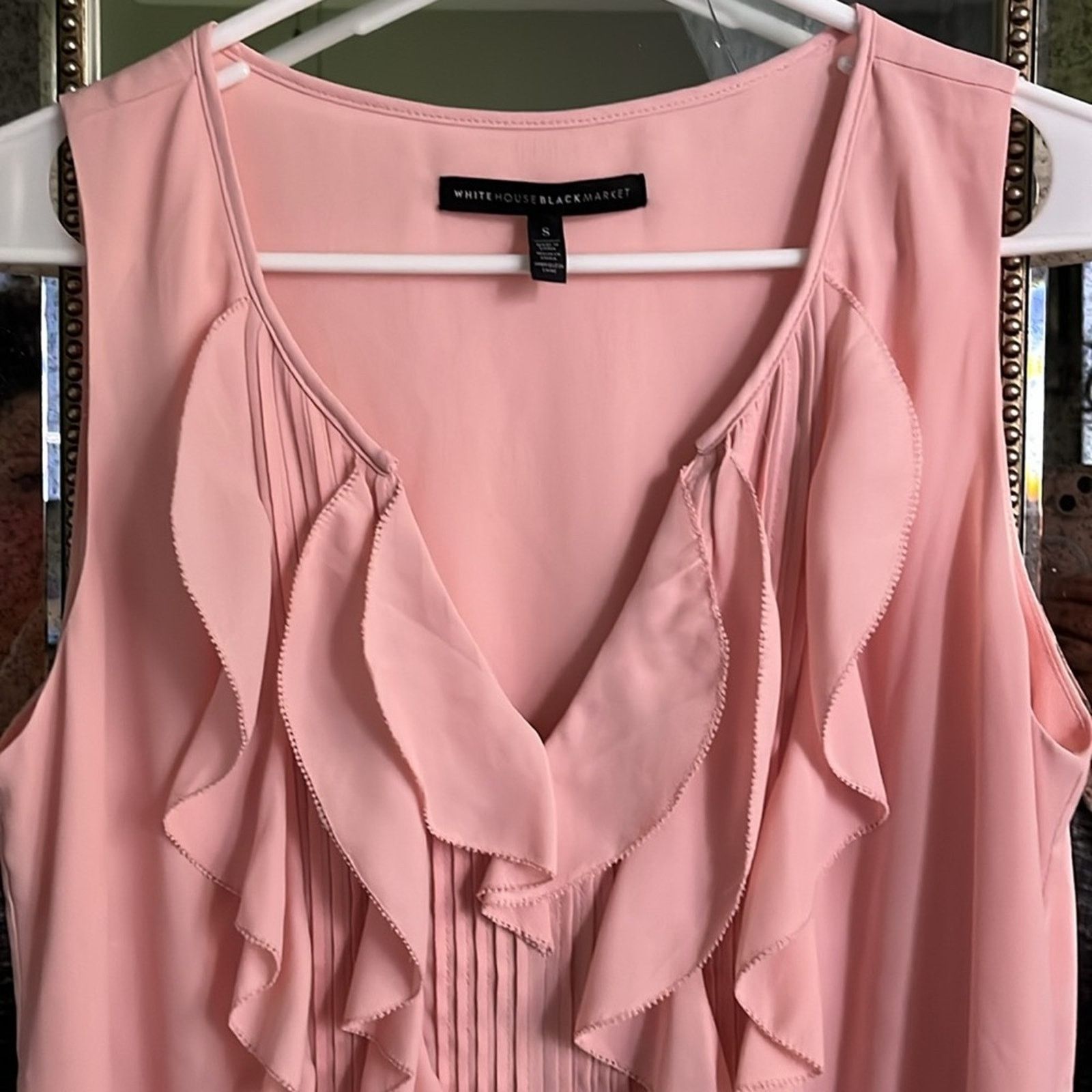 White House Black Market White House Black Market Pink Ruffled Tank Top Blouse Size S / US 4 / IT 40 - 2 Thumbnail