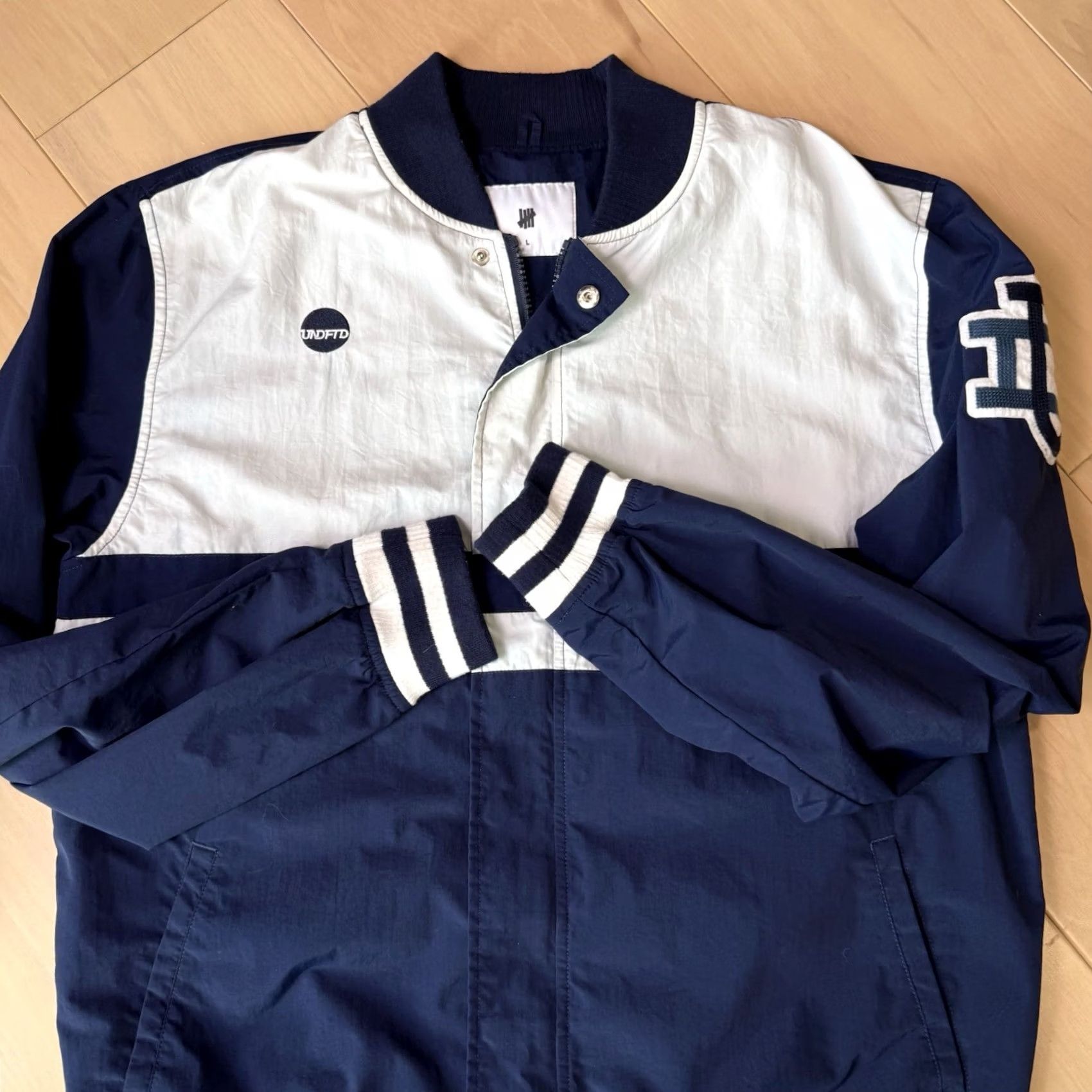 Undefeated Undefeated Mitchell Warm Up Jacket Large Multicolor Full Zip Mens Regular Size L Jacket Streetwear Fall Winter Spring Sports Outdoor Logo Pattern Size US L / EU 52-54 / 3 - 5 Thumbnail