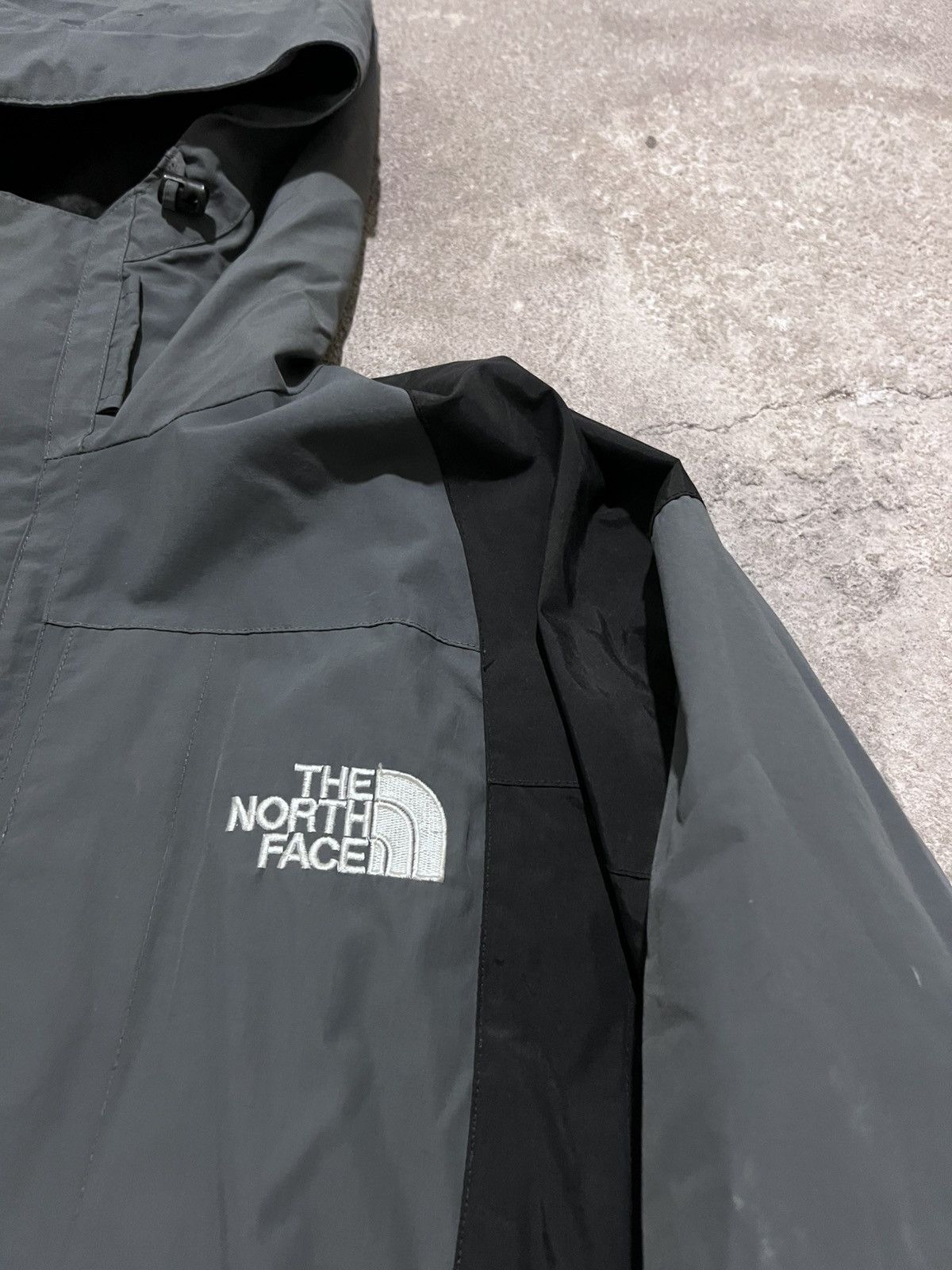 The North Face Vintage The North Face Gore-tex Jacket Size US L / EU 52-54 / 3 - 5 Thumbnail