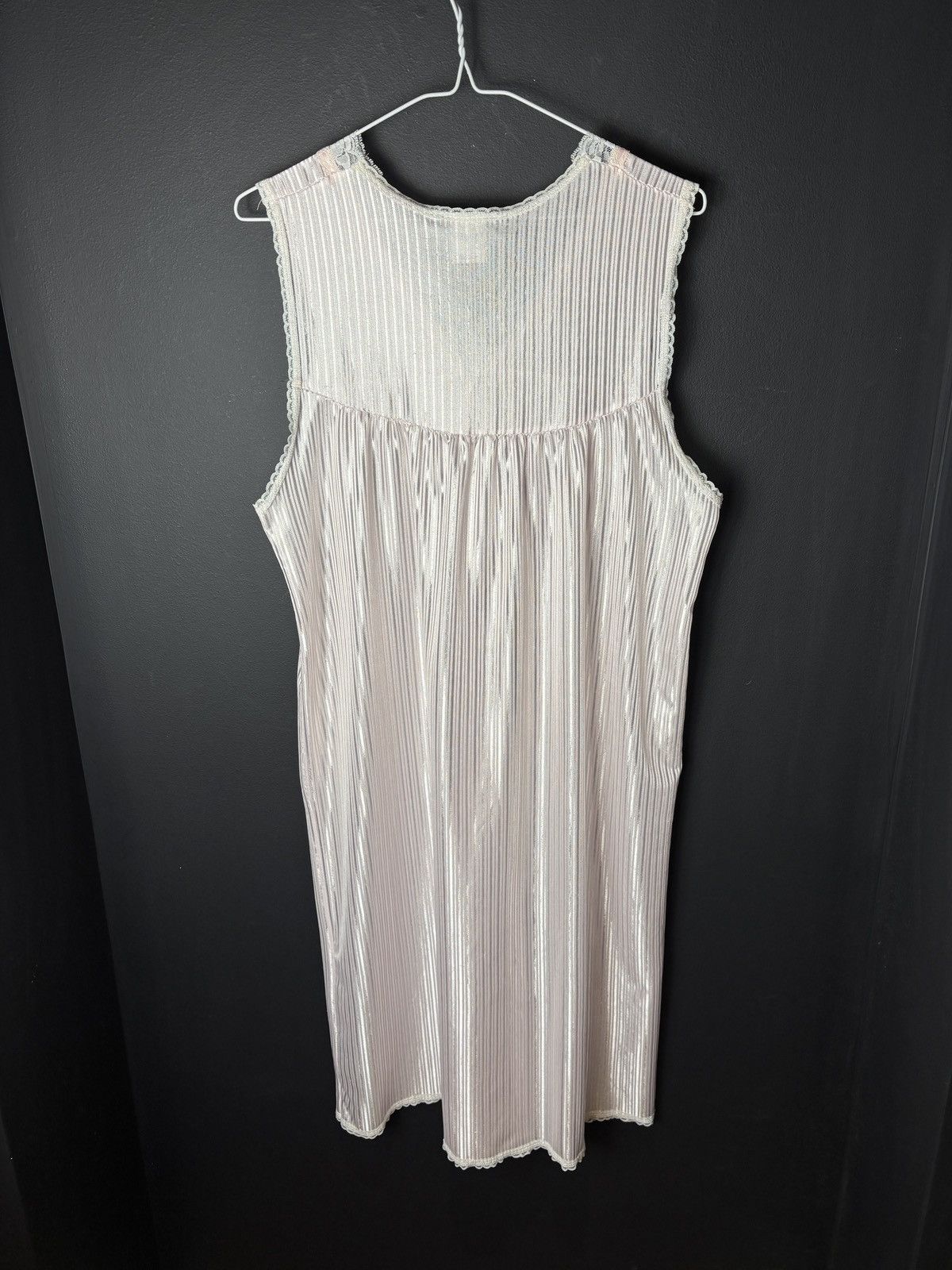 Vintage 1980s Vintage Night Gown Satin Shiny Sleep Slip Dress Lace Size M / US 6-8 / IT 42-44 - 6 Thumbnail