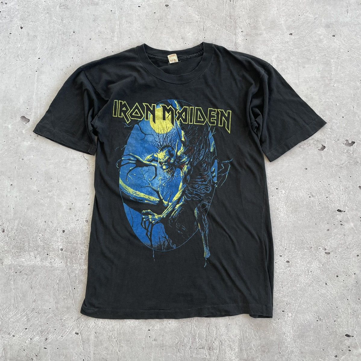 Vintage 90’s Iron maiden distressed t-shirt