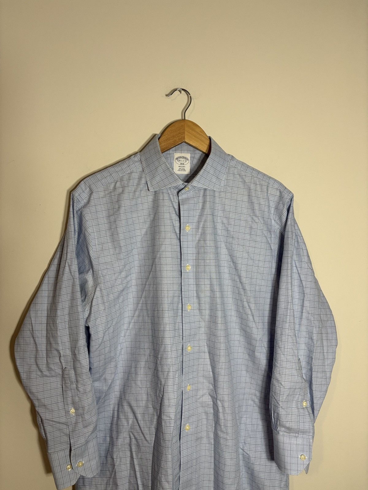 Brooks Brothers Brooks Brothers Regent Non Iron Button Up Shirt 16.5 Size US L / EU 52-54 / 3 - 1 Thumbnail