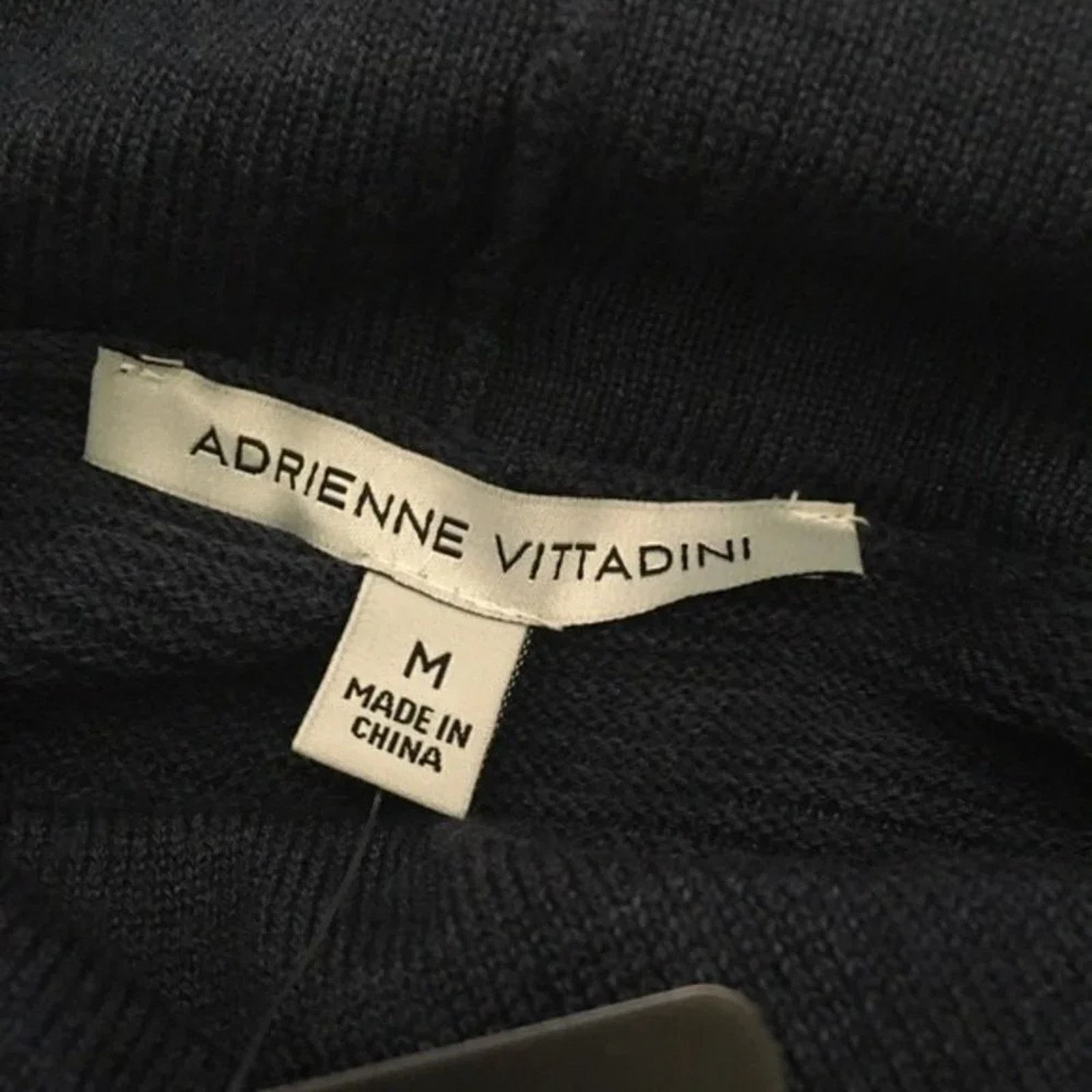 The Unbranded Brand Adrienne Vittadini long sleeved sweater, size Medium Size M / US 6-8 / IT 42-44 - 8 Thumbnail