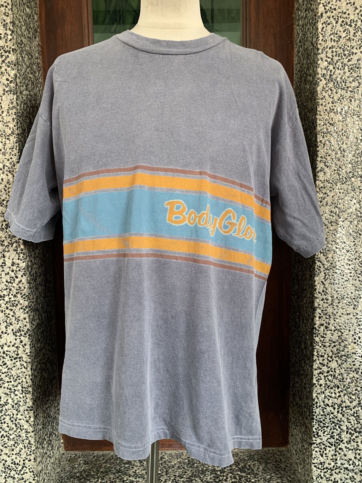 Body Glove Vintage 90s Body Glove Syreetwear / Skate / Surf T shirt Size US M / EU 48-50 / 2 - 1 Thumbnail