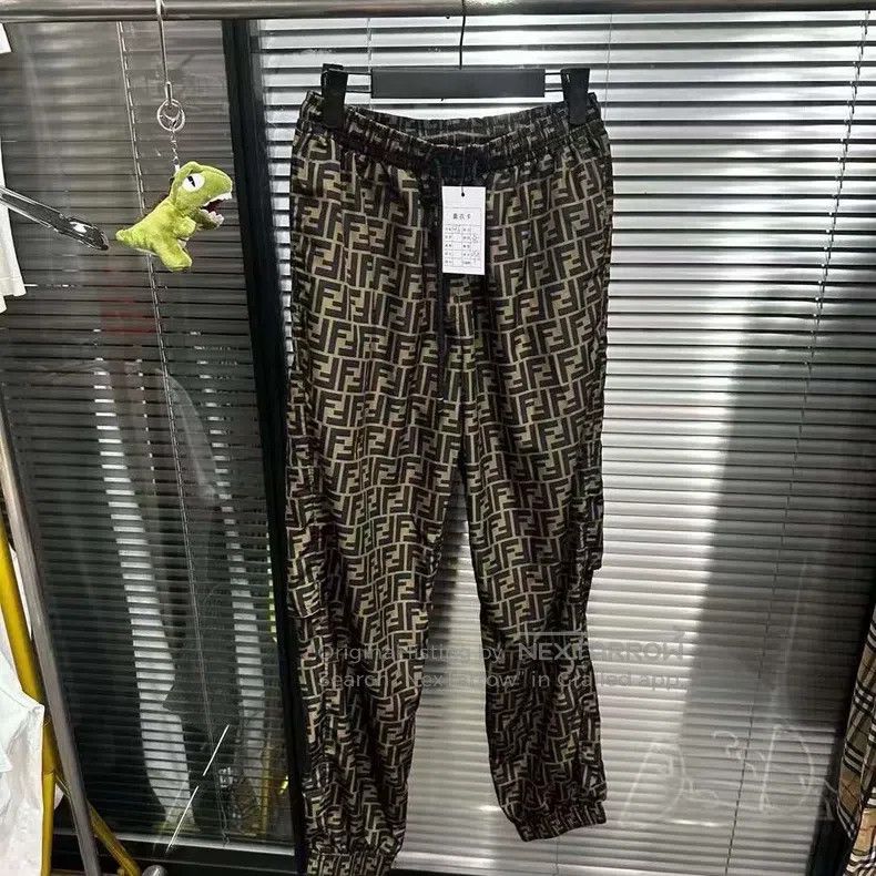 Fendi Fendi Full print double F sweatpants Size US 30 / EU 46 - 1 Thumbnail