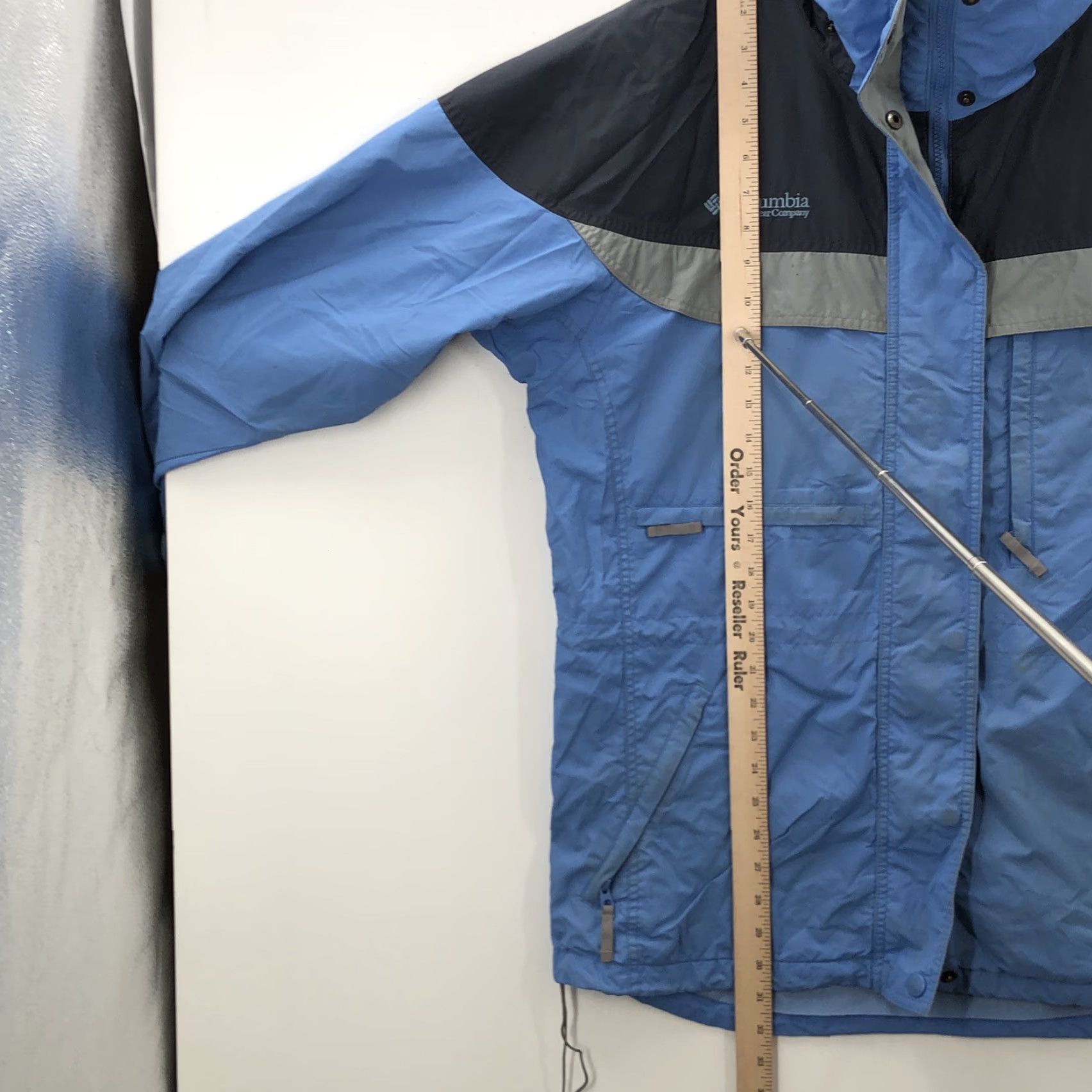 Vintage Columbia Windbreaker Jacket Blue Long Sleeve Zip Casual Womens L Regular Size Jacket Size L / US 10 / IT 46 - 4 Thumbnail