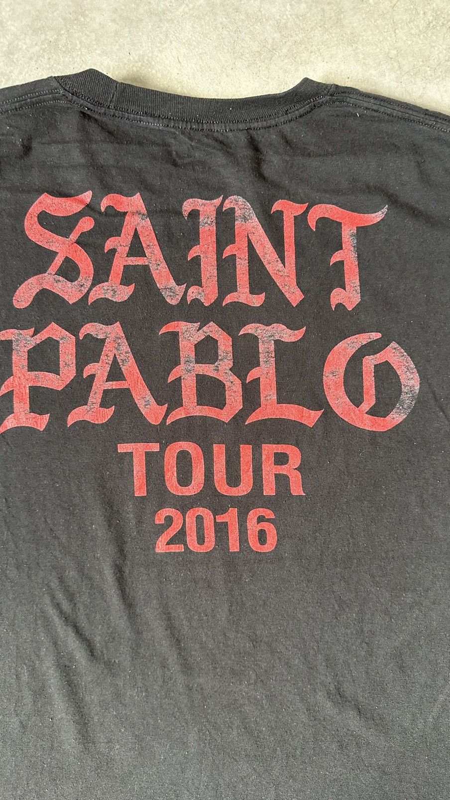 Hanes SAINT PABLO TOUR 2015 TEE Size US M / EU 48-50 / 2 - 6 Thumbnail