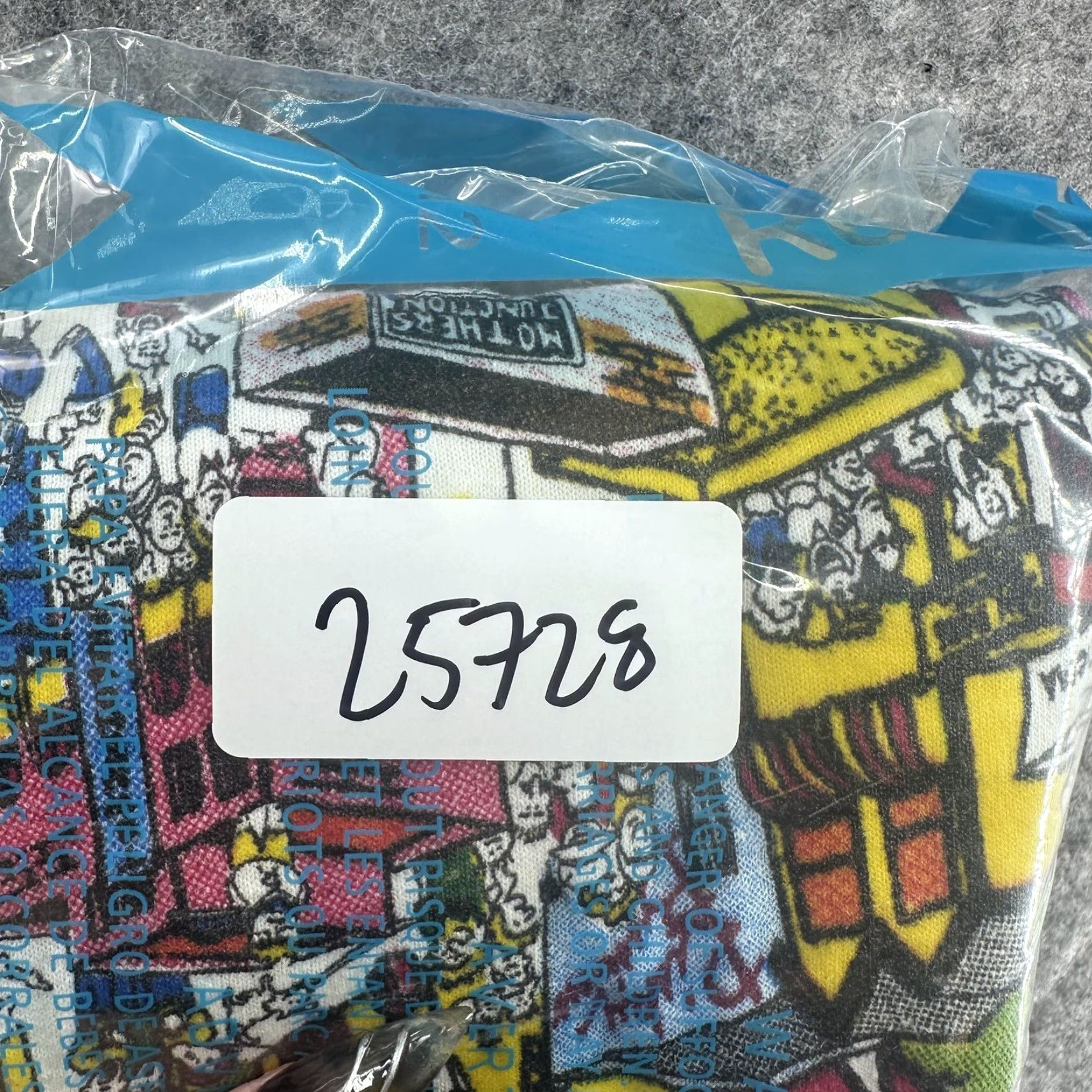 Champion Champion Dragon Ball Z Goku Graphic T-Shirt Mens Medium White Anime Tee Size US M / EU 48-50 / 2 - 8 Thumbnail