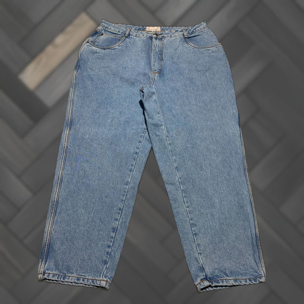 Gloria Vanderbilt VINTAGE Gloria Vanderbilt Jeans Womens 24W Newport Classic Fit Tapered Blue Denim Size 25" / US 0 / IT 36 - 1 Thumbnail