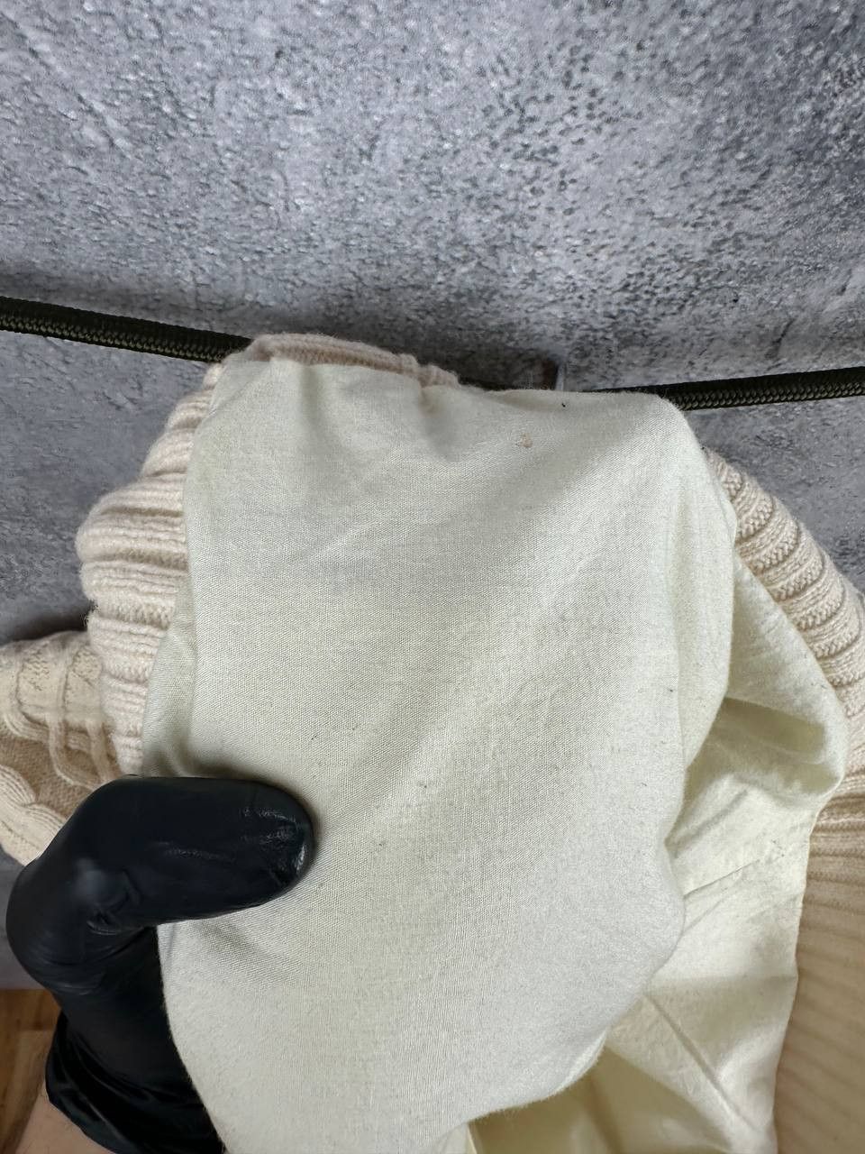 Carraig Donn Carraig Donn Aran Wool Lined Cardig Made in Ireland Cream S Size S / US 4 / IT 40 - 10 Thumbnail