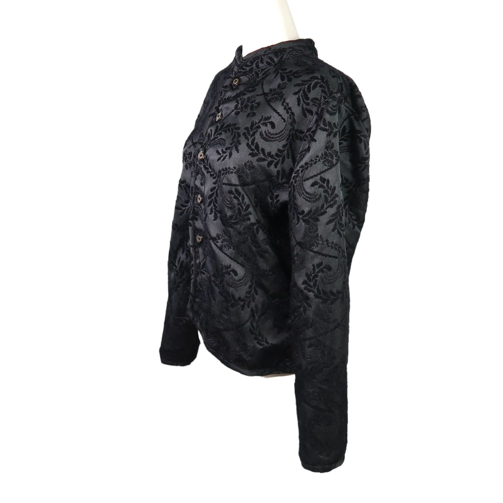 Vintage VINTAGE 90s black floral satin purple reversible jacket L Women Jacket Short Sleeve Button Fall Spring Casual Party/Cocktail 90s Womens Size L / US 10 / IT 46 - 3 Thumbnail