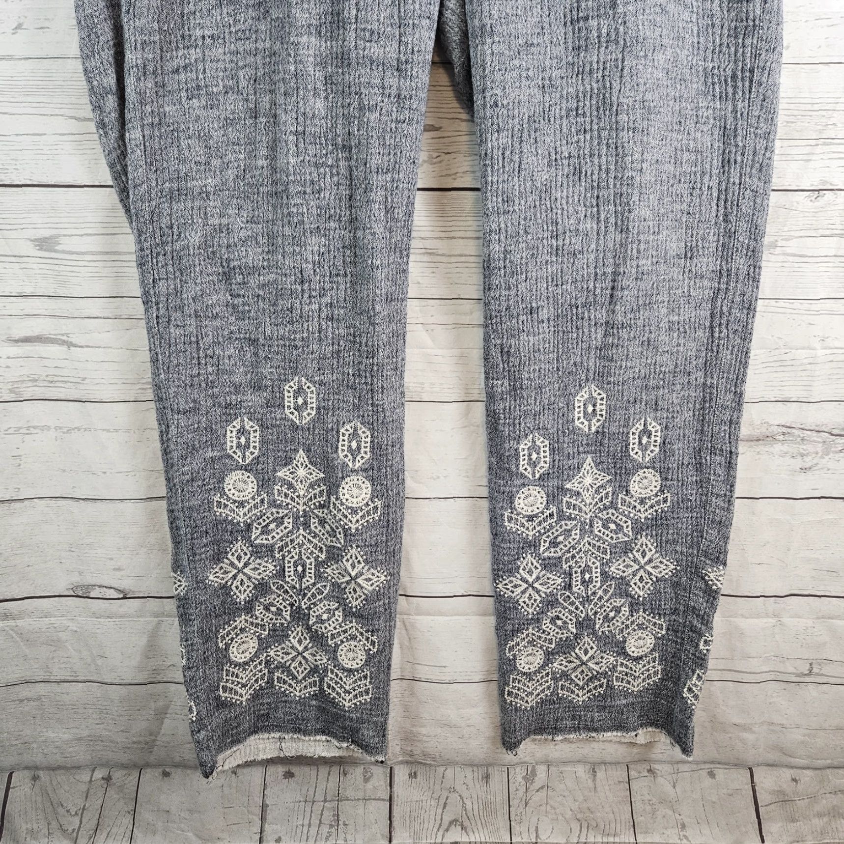 Soft Surroundings Soft Surroundings Womens Gauze Pull On Pants TXL Blue Embroidered High Rise Slim Casual Womens TXL High Rise Cotton Blend Pants Size 40" / US 18 - 3 Thumbnail