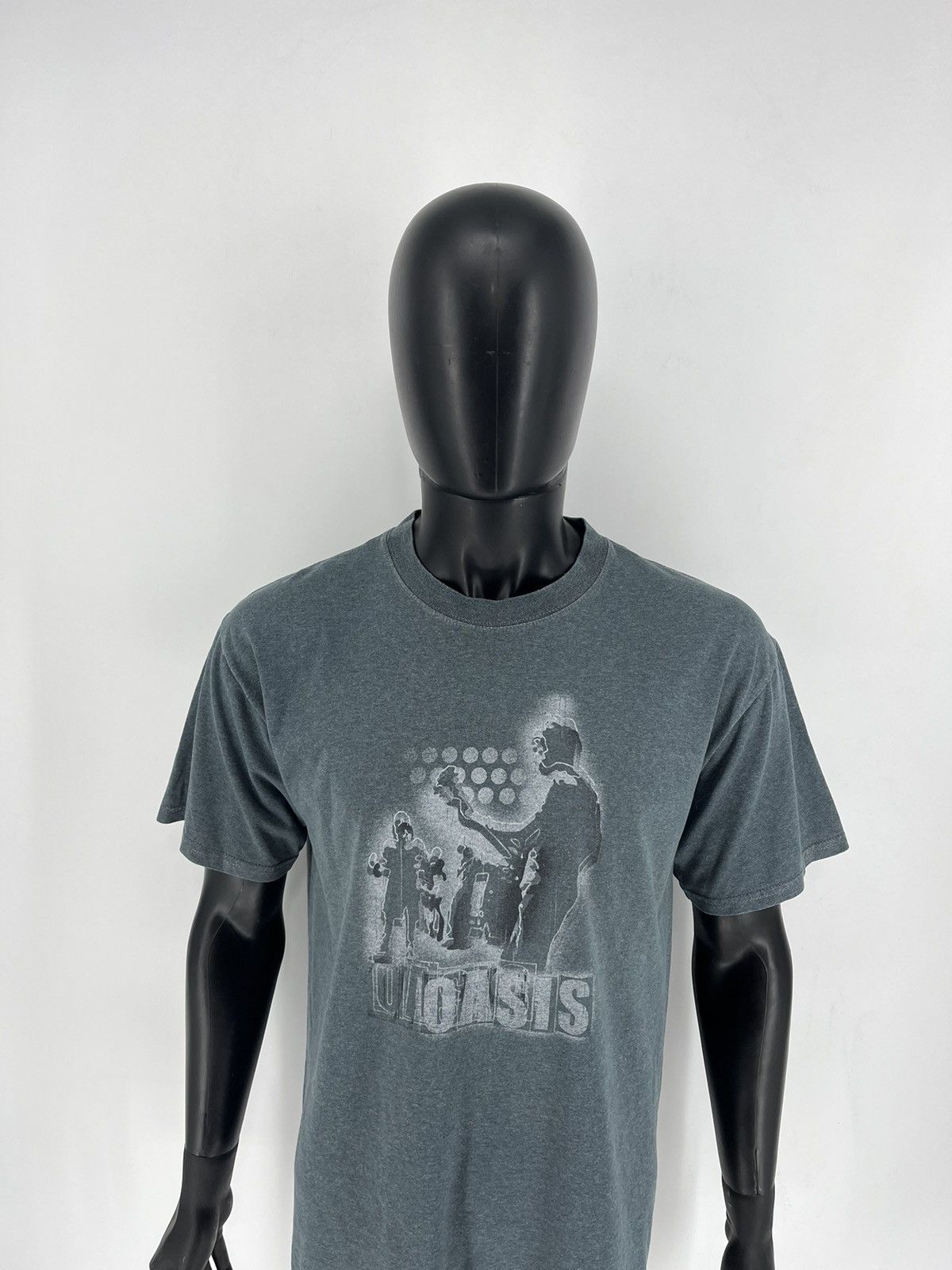 Band Tees × Vintage Vintage Y2K Oasis Rock Band Tee Tshirt Rock T Shirt BIG LOGO Size US L / EU 52-54 / 3 - 5 Thumbnail