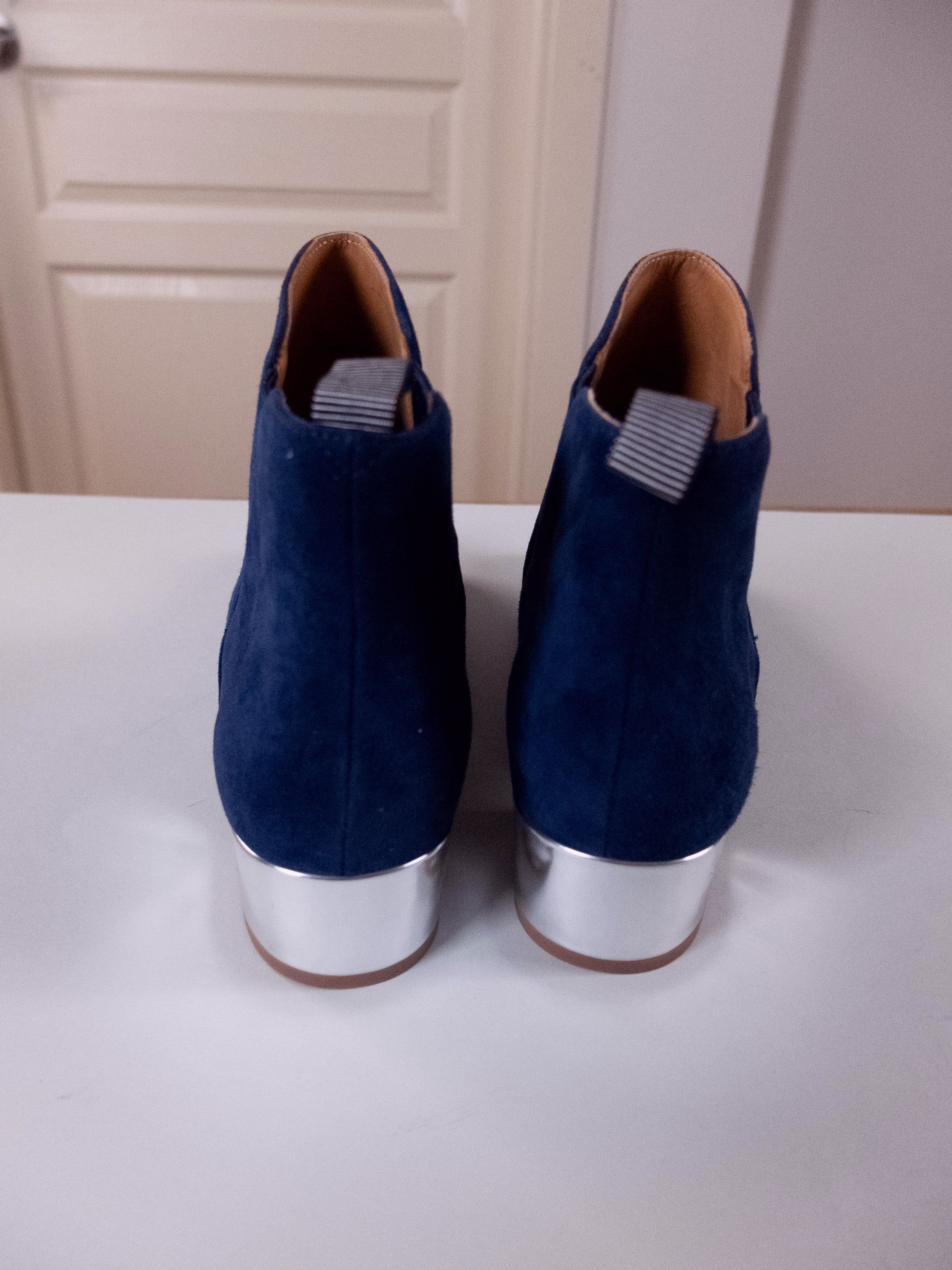 Church's CHURCH'S Beatles classic blue suede ankle boots 8.5 38.5 Size US 8.5 / IT 38.5 - 5 Thumbnail