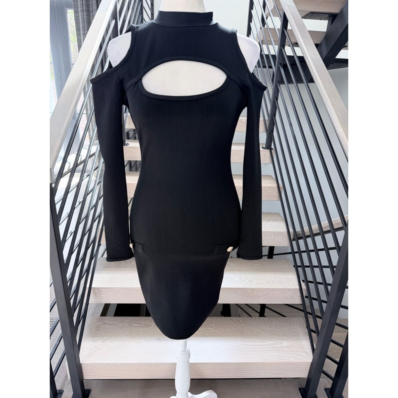 Other Black Ribbed Cold-Shoulder Cutout Bodycon Dress size XS Size XS / US 0-2 / IT 36-38 - 7 Thumbnail