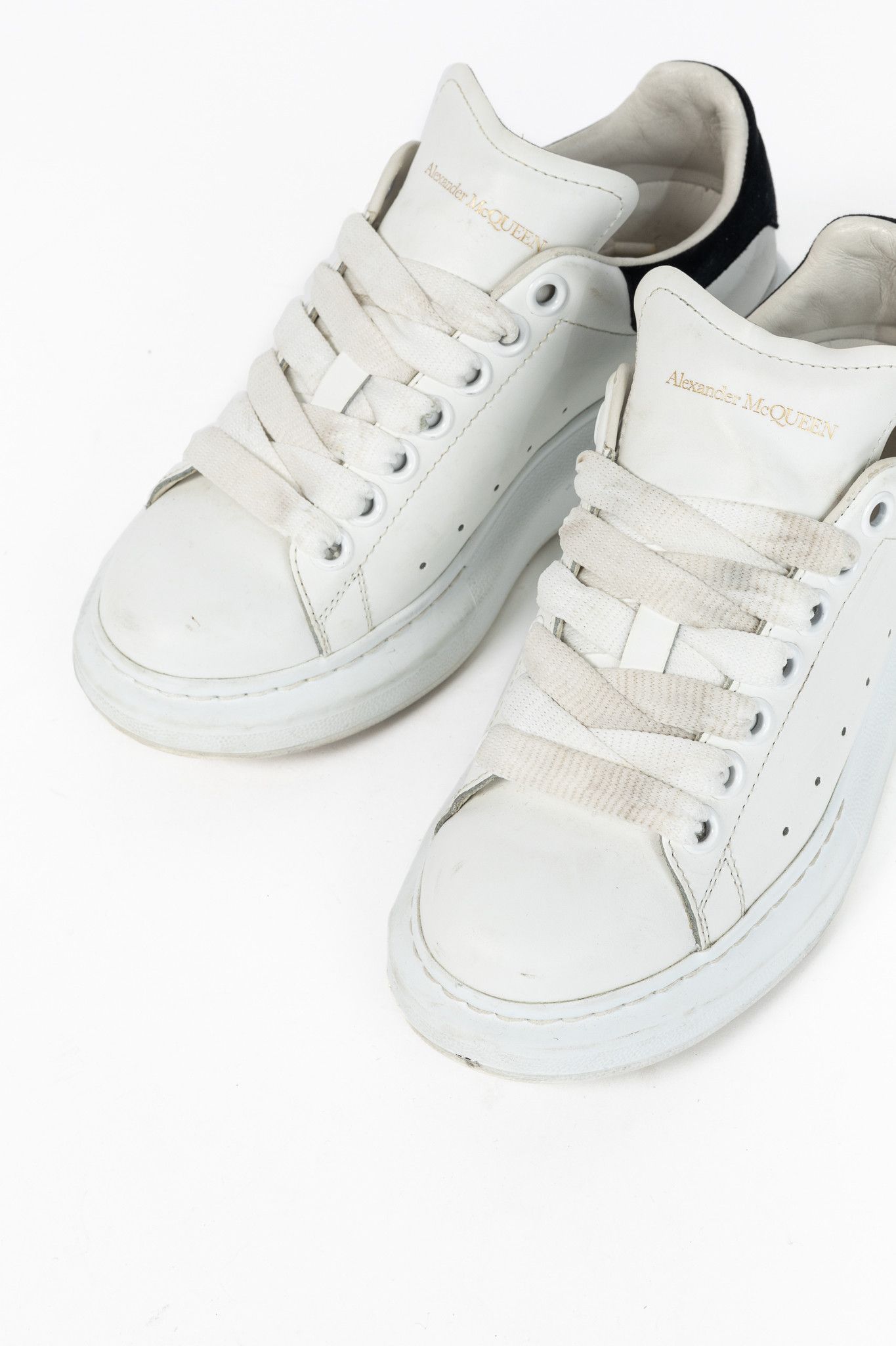 Alexander McQueen Alexander McQueen Oversized Leather & Suede Lace-Up Sneakers Size US 4.5 / IT 34.5 - 6 Thumbnail