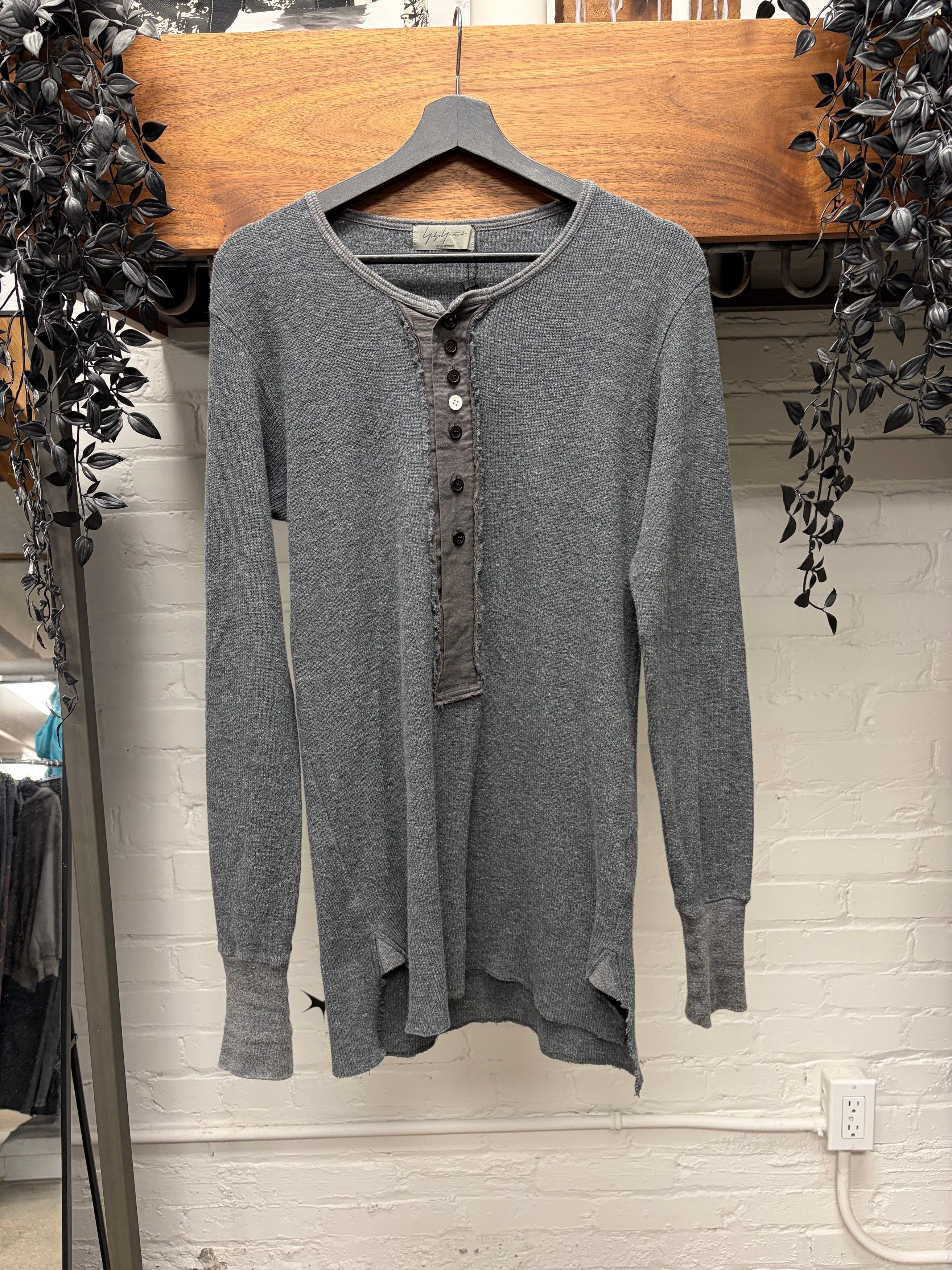 Yohji Yamamoto Yohji Yamamoto Pour Homme Thermal ‘Henley’ Assorted Button Long Sleeve Shirt Size US L / EU 52-54 / 3 - 1 Thumbnail