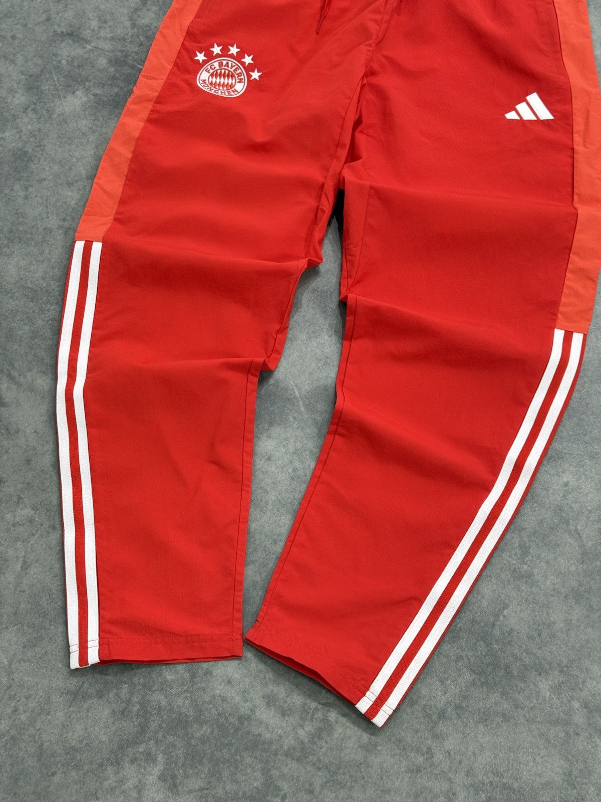 Adidas 2023 collection adidas x bayern munchen training pants Size US 32 / EU 48 - 4 Thumbnail