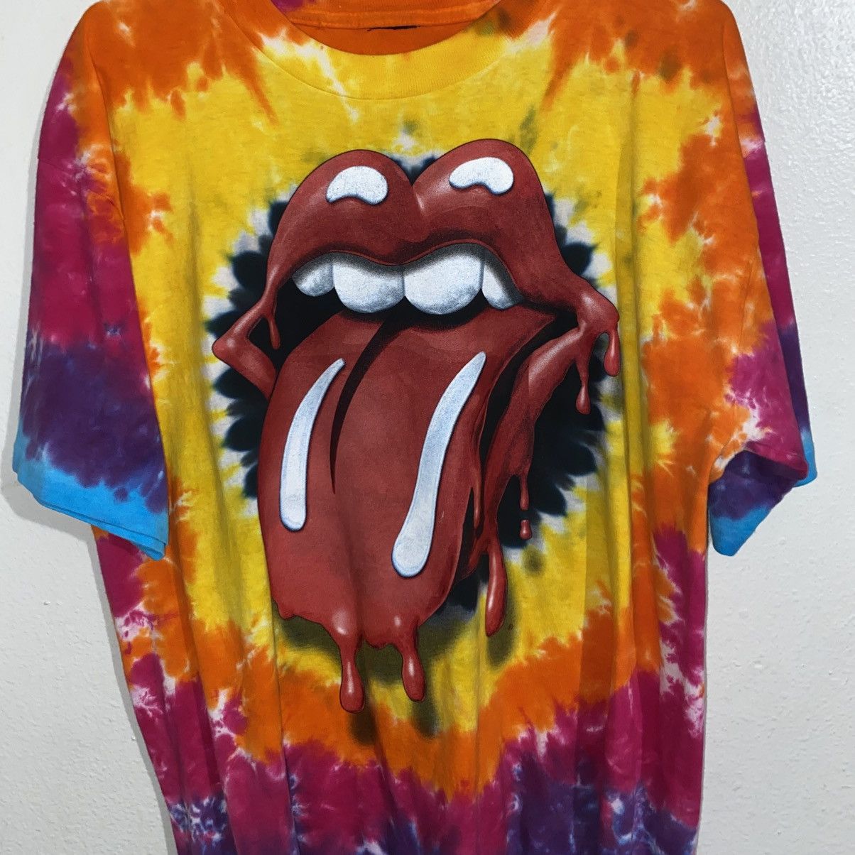Liquid Blue Liquid Blue Rolling Stones Tie-Dye Tongue Logo Size US XL / EU 56 / 4 - 2 Thumbnail
