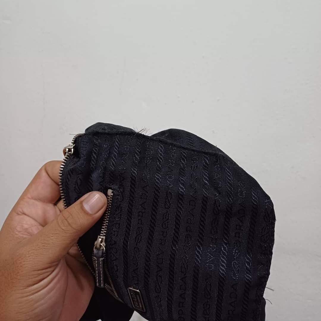 Prada Authentic PRADA Hobo Bag Size ONE SIZE - 10 Thumbnail