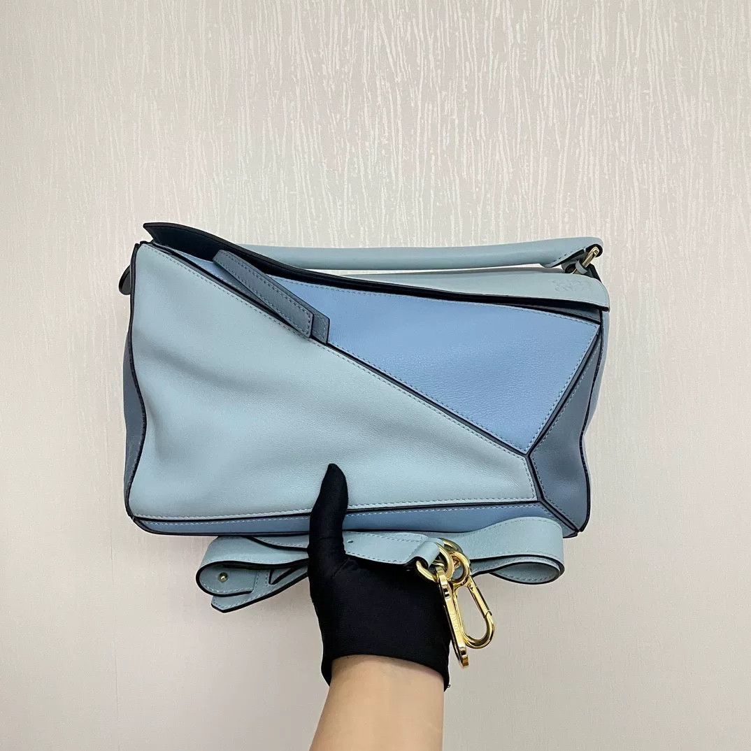 Loewe Pre-loved Bag Very good condition Size ONE SIZE - 1 Thumbnail