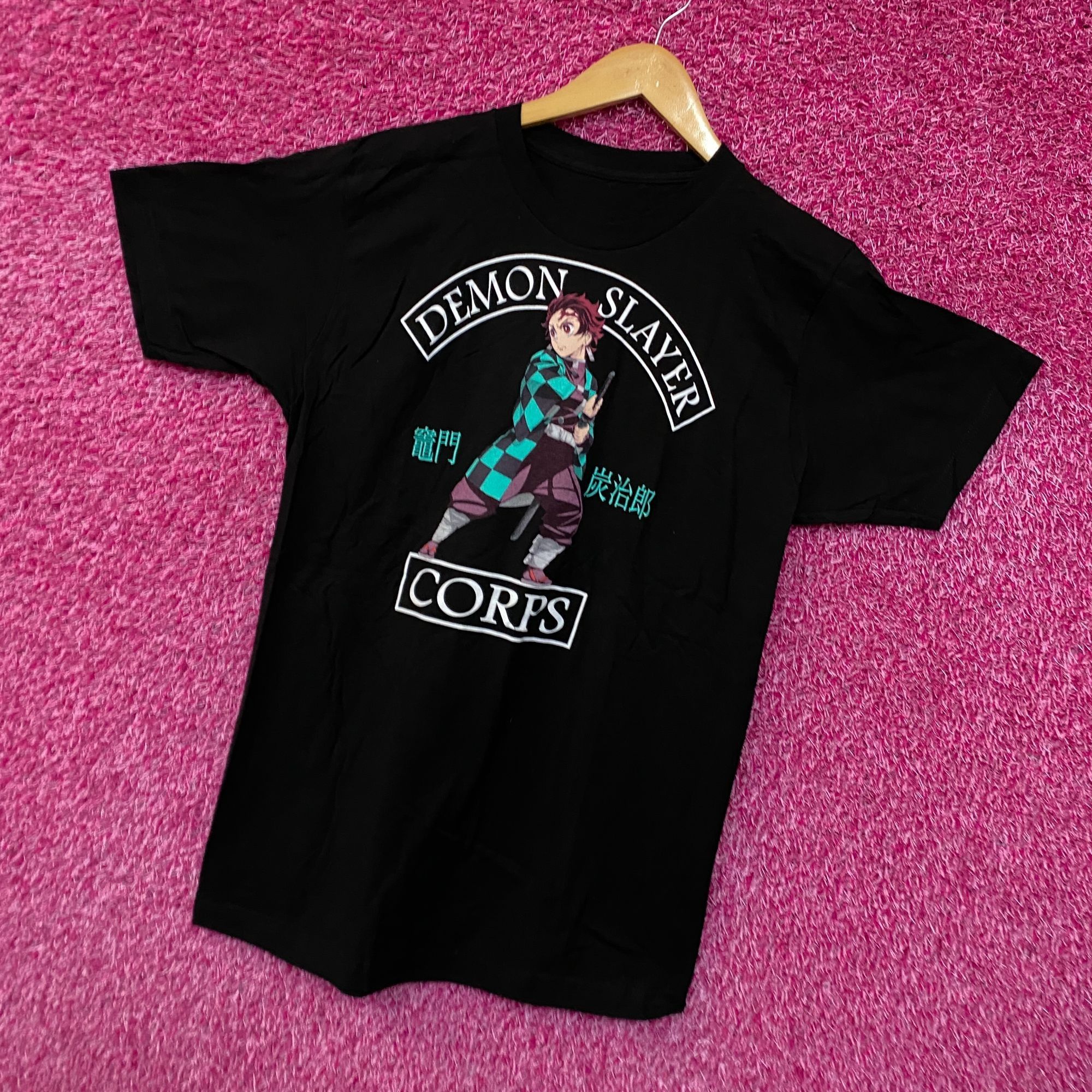 Anime Demon Slayer Corps Tanjiro Tshirt size medium Size US M / EU 48-50 / 2 - 3 Thumbnail