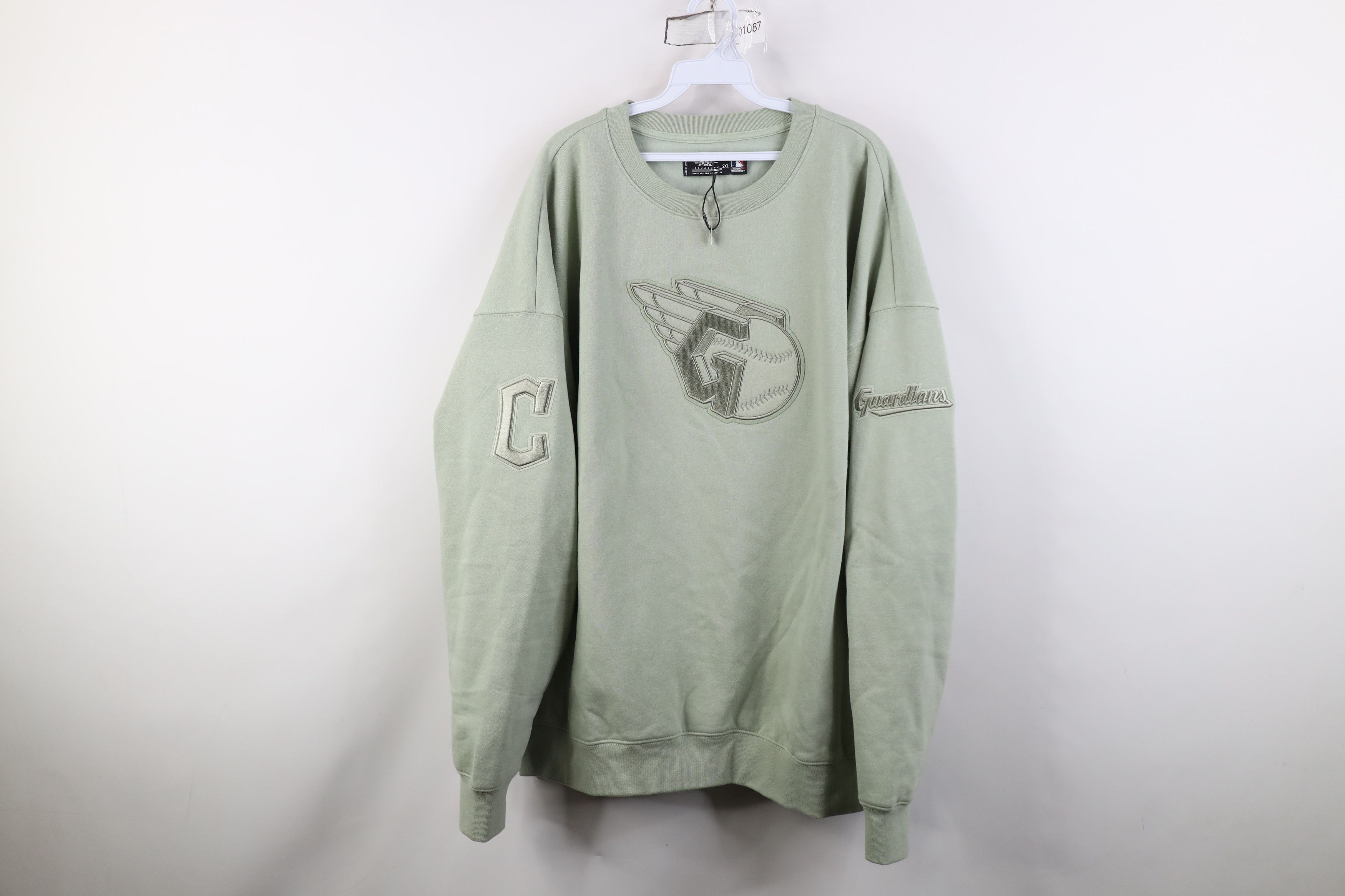 Vintage New Pro Standard Cleveland Guardians Baseball Sweatshirt Size US XXL / EU 58 / 5 - 1 Thumbnail