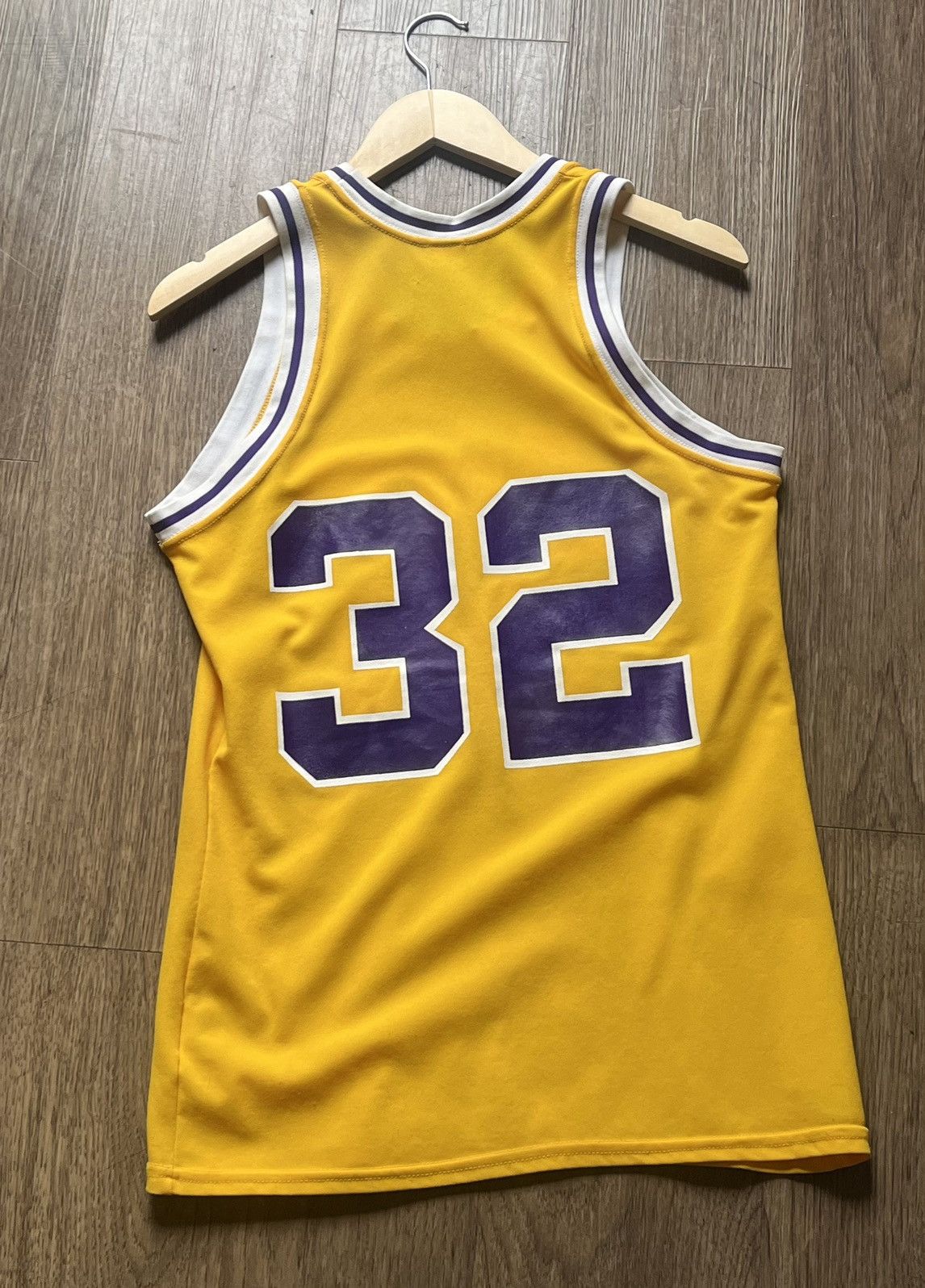 Vintage Sand Knit Magic Johnson #32 good Lakers Jersey - Men's L