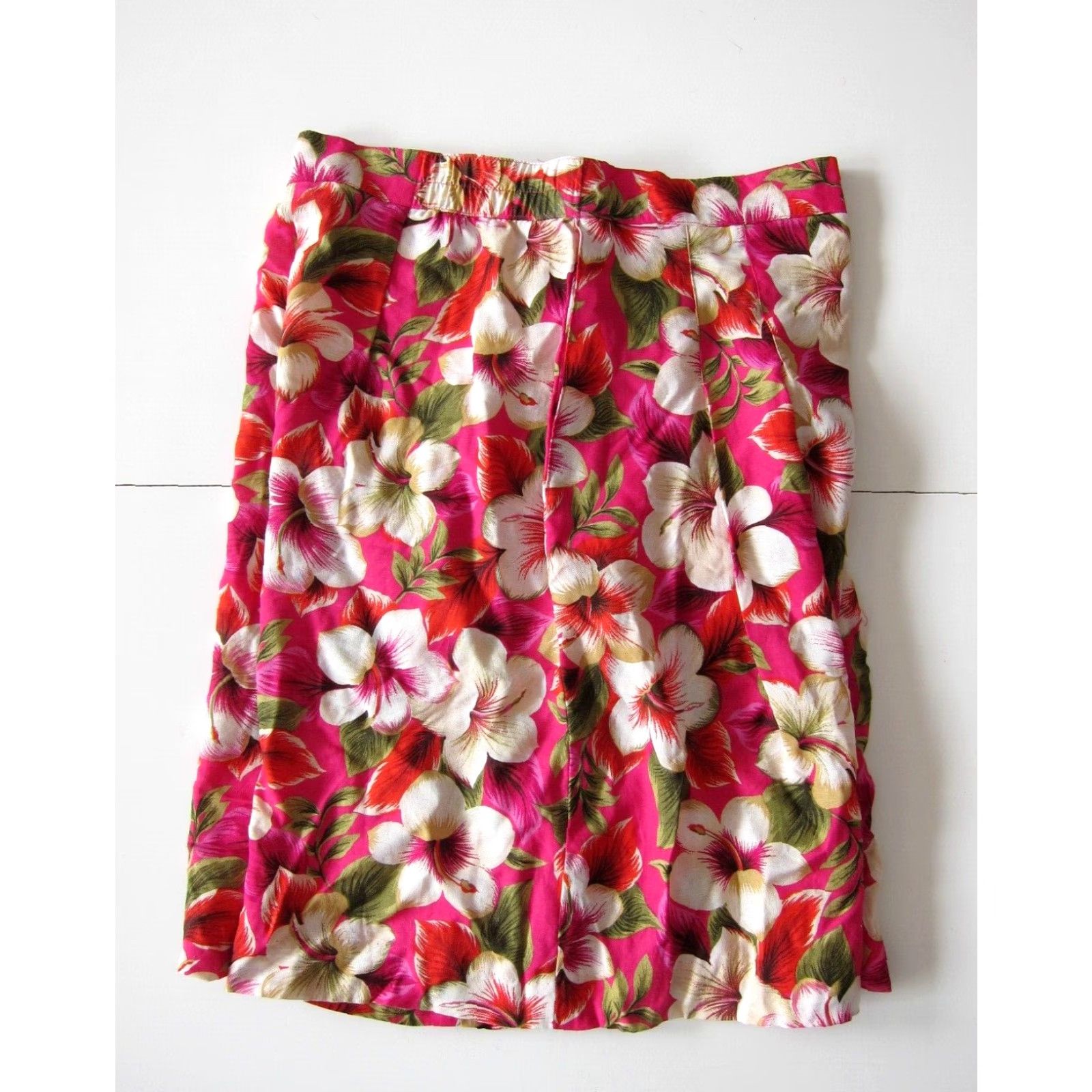 Vintage Leslie Fay Missy Bermuda Shorts Women M Pink 100% Rayon High Rise Pleated Side Pockets White Green 30" waist 16" rise 50" hip 8.5" inseam Size 32" / US 10 / IT 46 - 6 Thumbnail