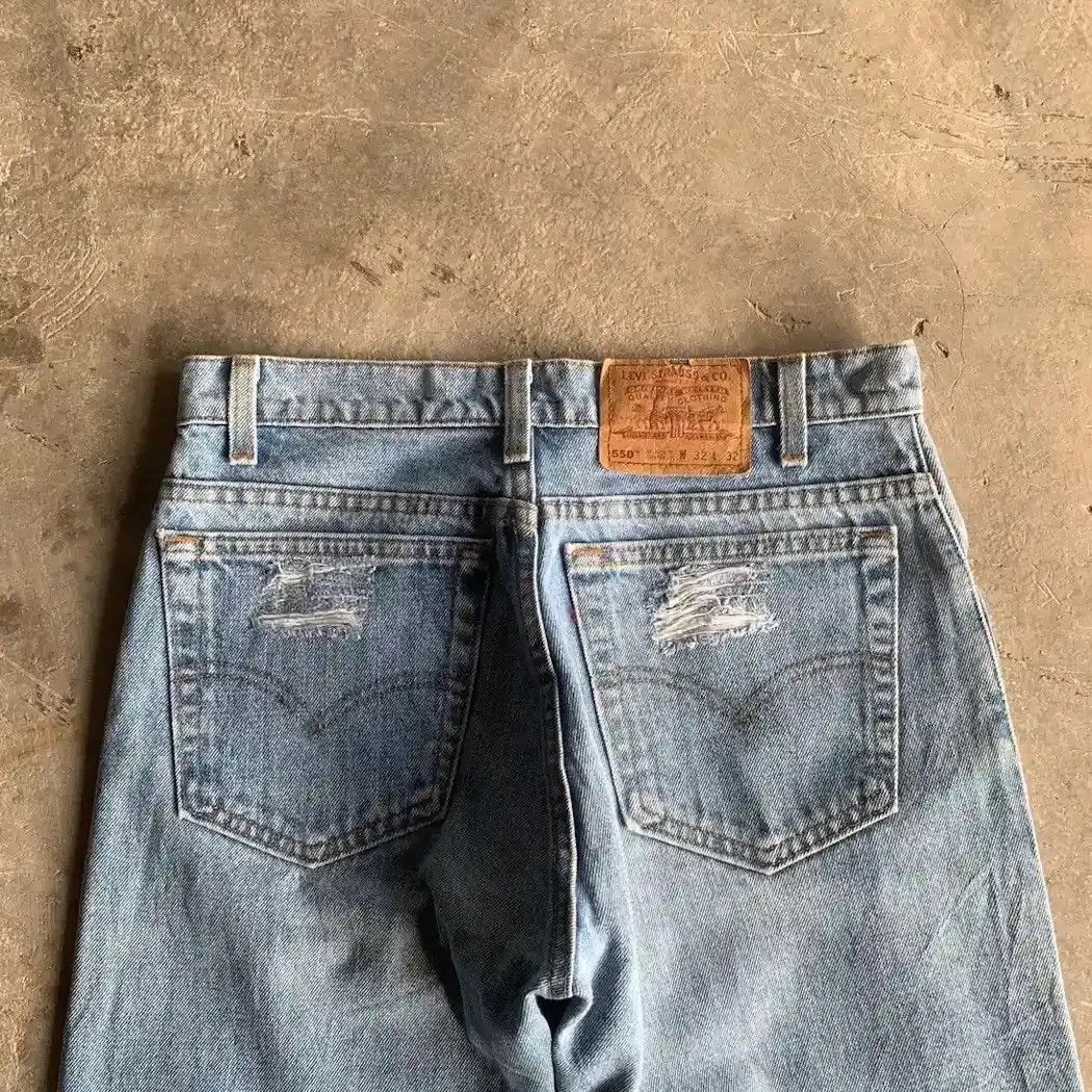 Levi's DESTROYED!VTG LEVI’S 550 JEAN LEVIS DENIM RELAXED FIT PANTS Size US 30 / EU 46 - 14 Thumbnail